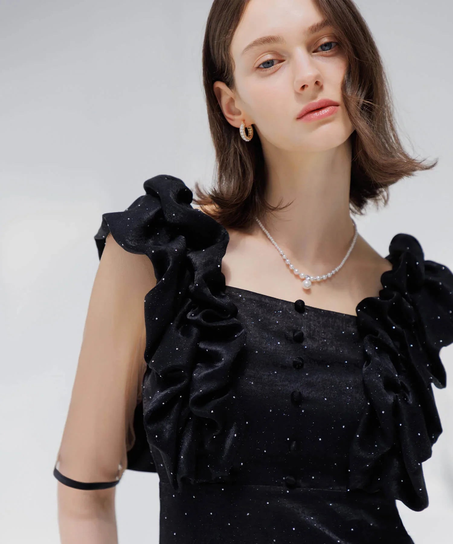 【当日発送】フリルショルダーストーンIラインワンピースドレス