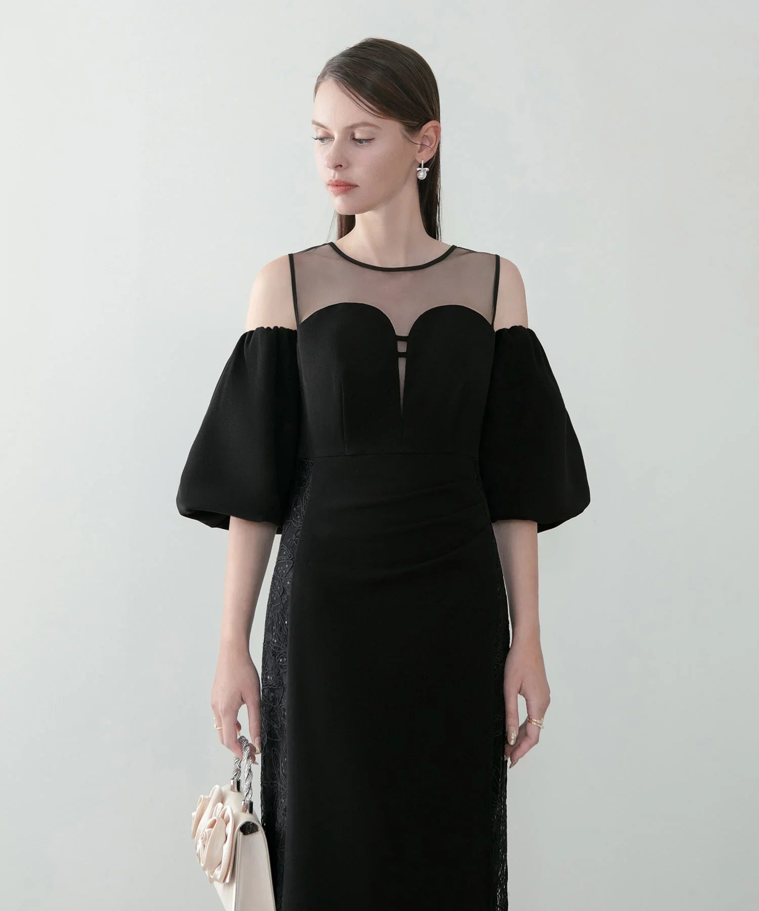 【LEJA LUXE】サイドレースシアーデコルテパフスリーブスリットドレス