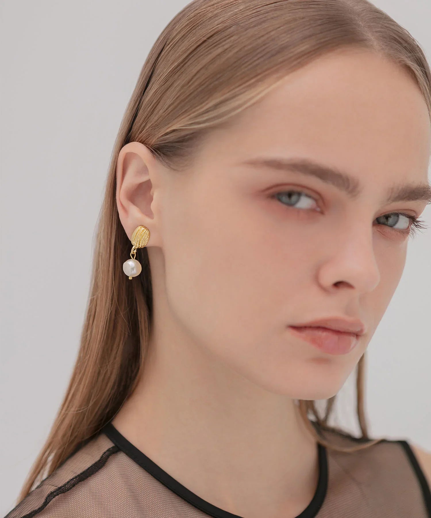 【当日発送】ゴールドプレートパールピアス