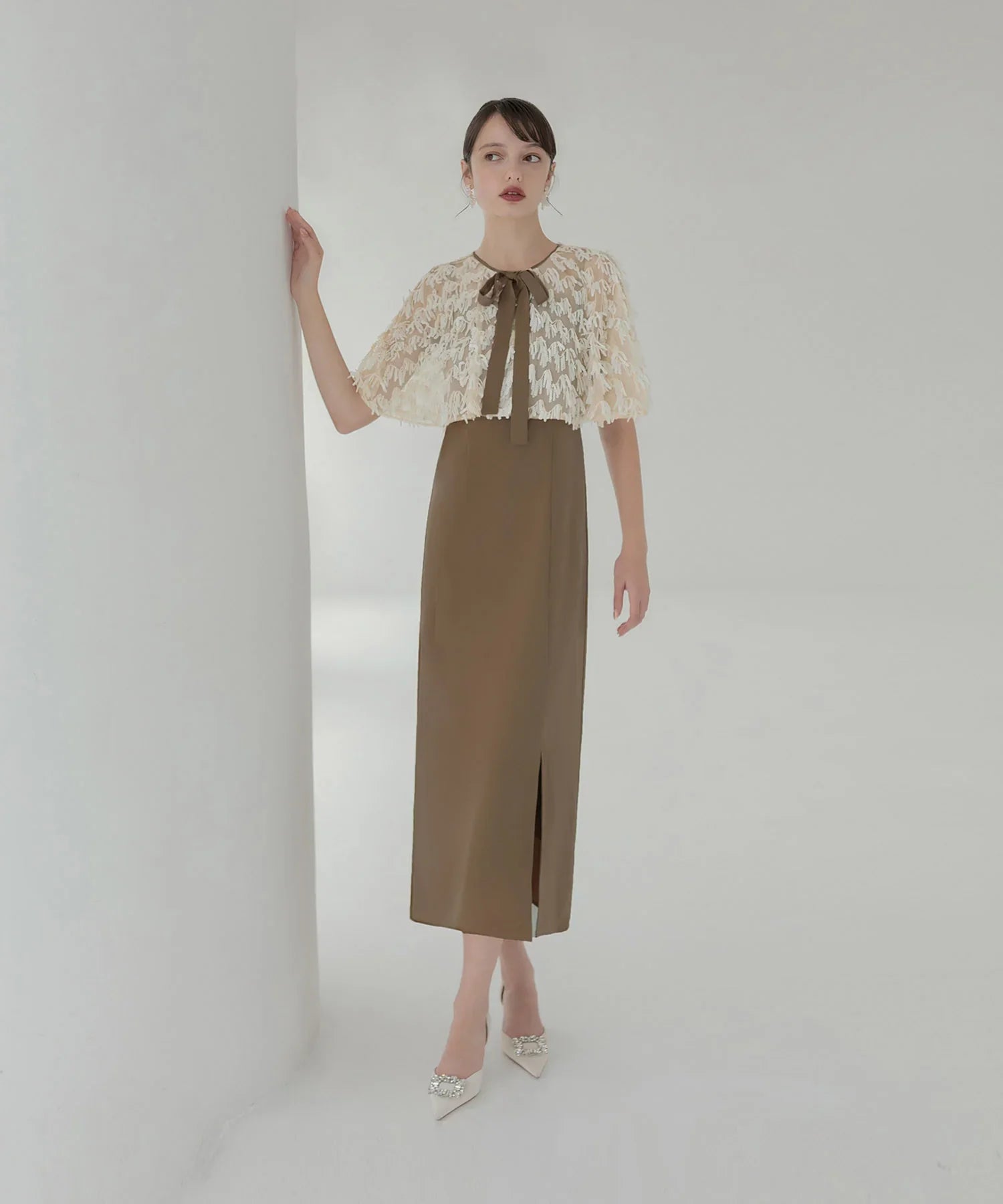 【当日発送】スパンコールフリンジケープ Iラインワンピースドレス