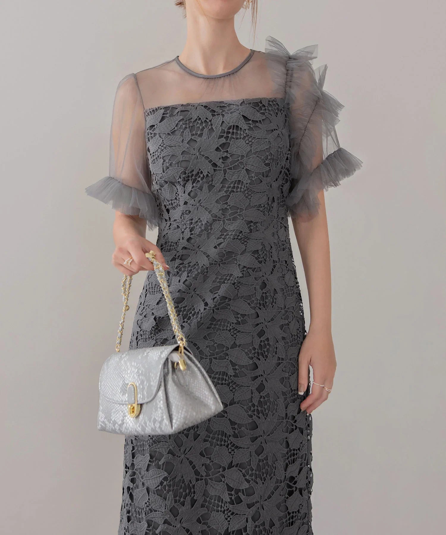 【当日発送】アシンメトリーチュールスリーブレースフリルヘムIラインワンピースドレス