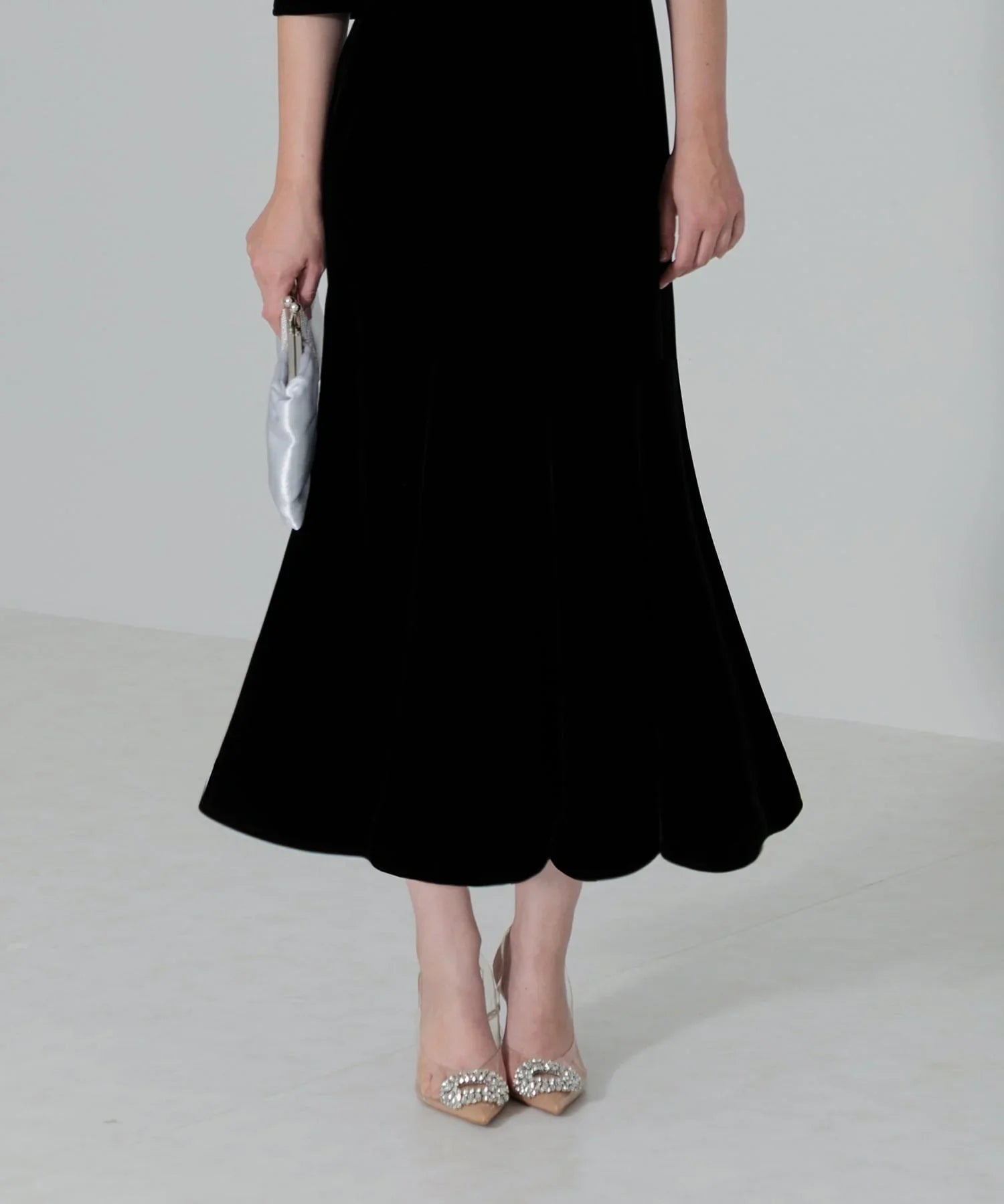 【當天出貨】不對稱大領絲絨魚尾裙