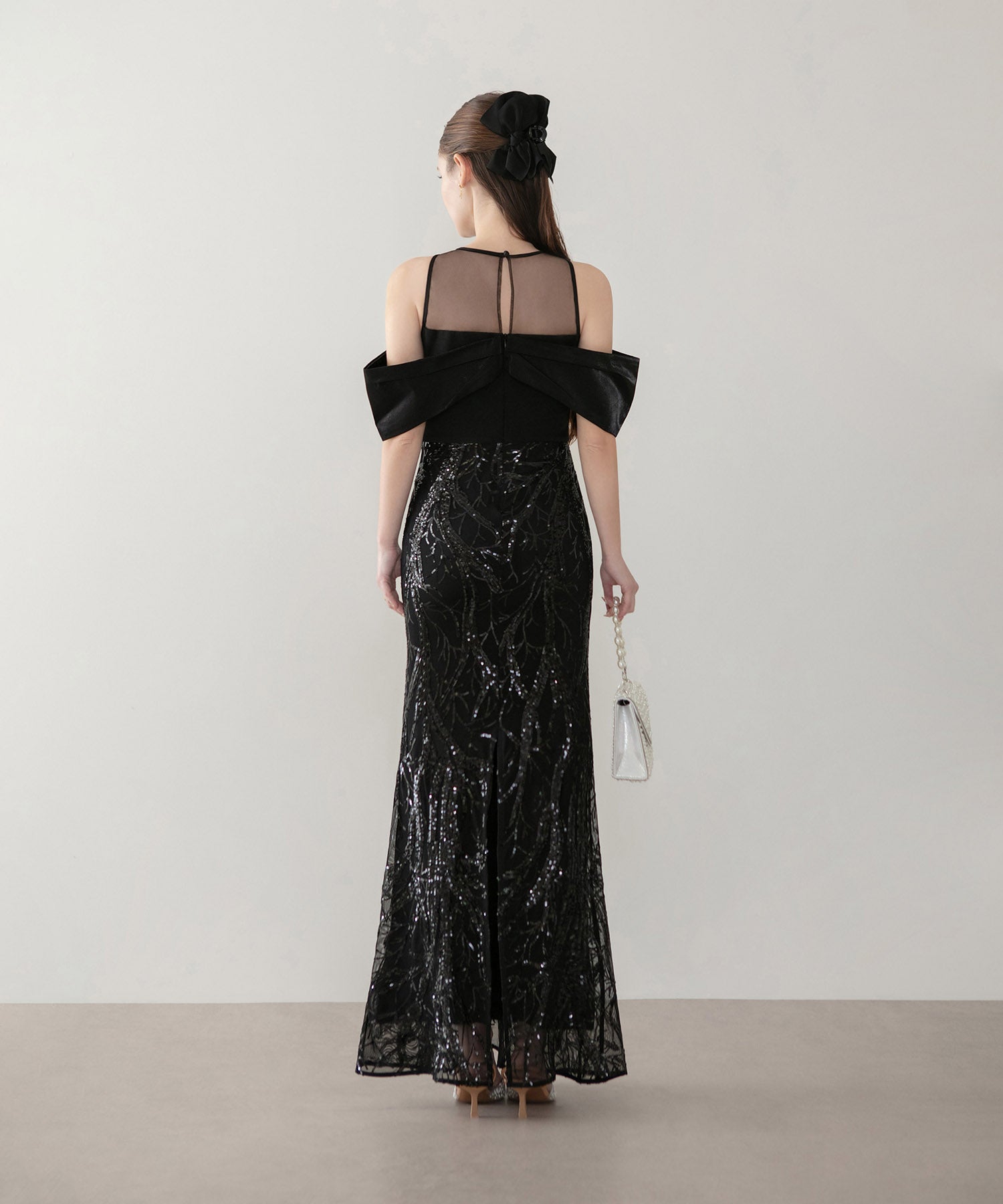 【LEJA LUXE】シースルーオフショルダーデザインスパンコールマーメイドドレス