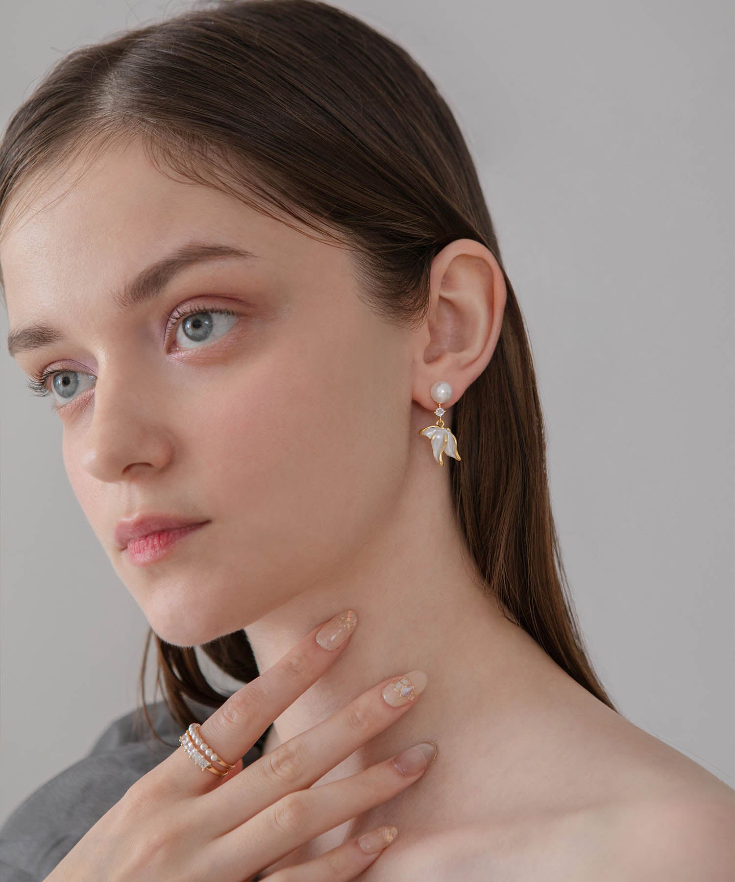 【当日発送】フラワードロップパールピアス