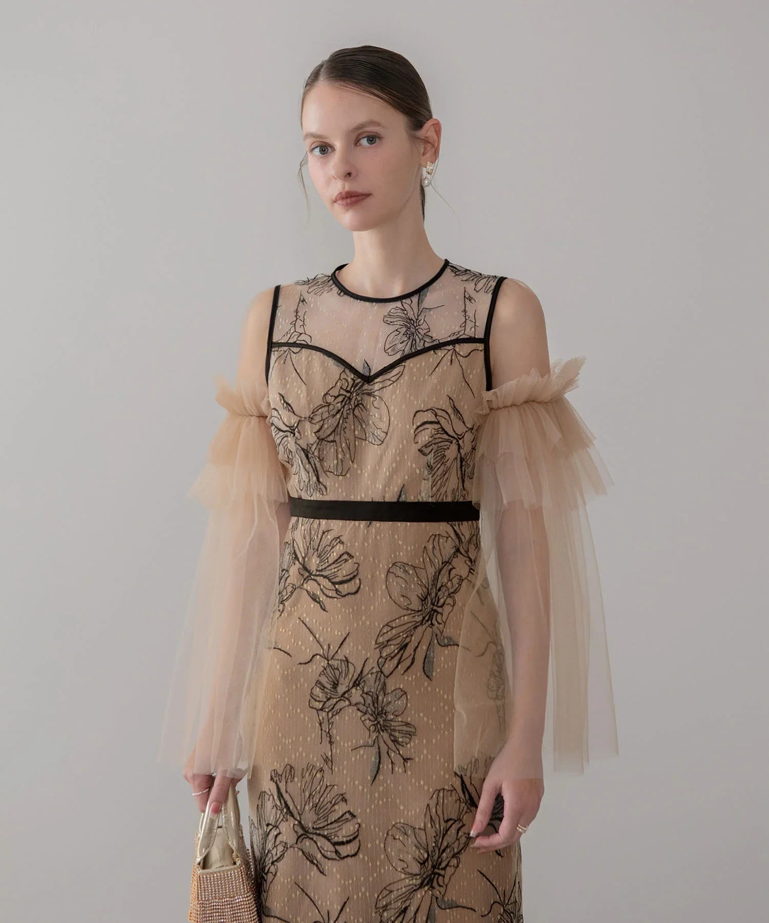 【当日発送】フラワーチュールフリルスリーブIラインワンピースドレス