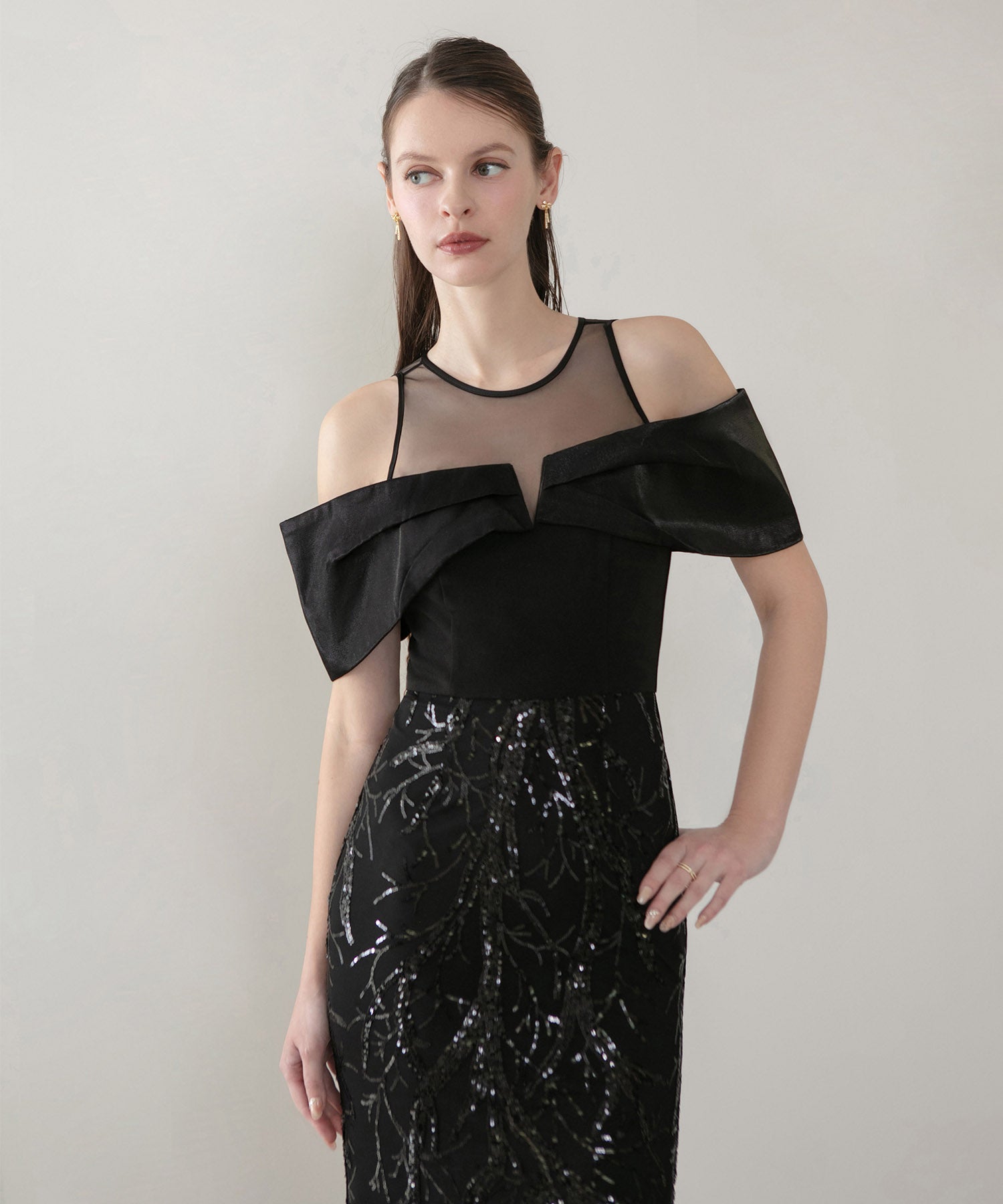 【LEJA LUXE】シースルーオフショルダーデザインスパンコールマーメイドドレス