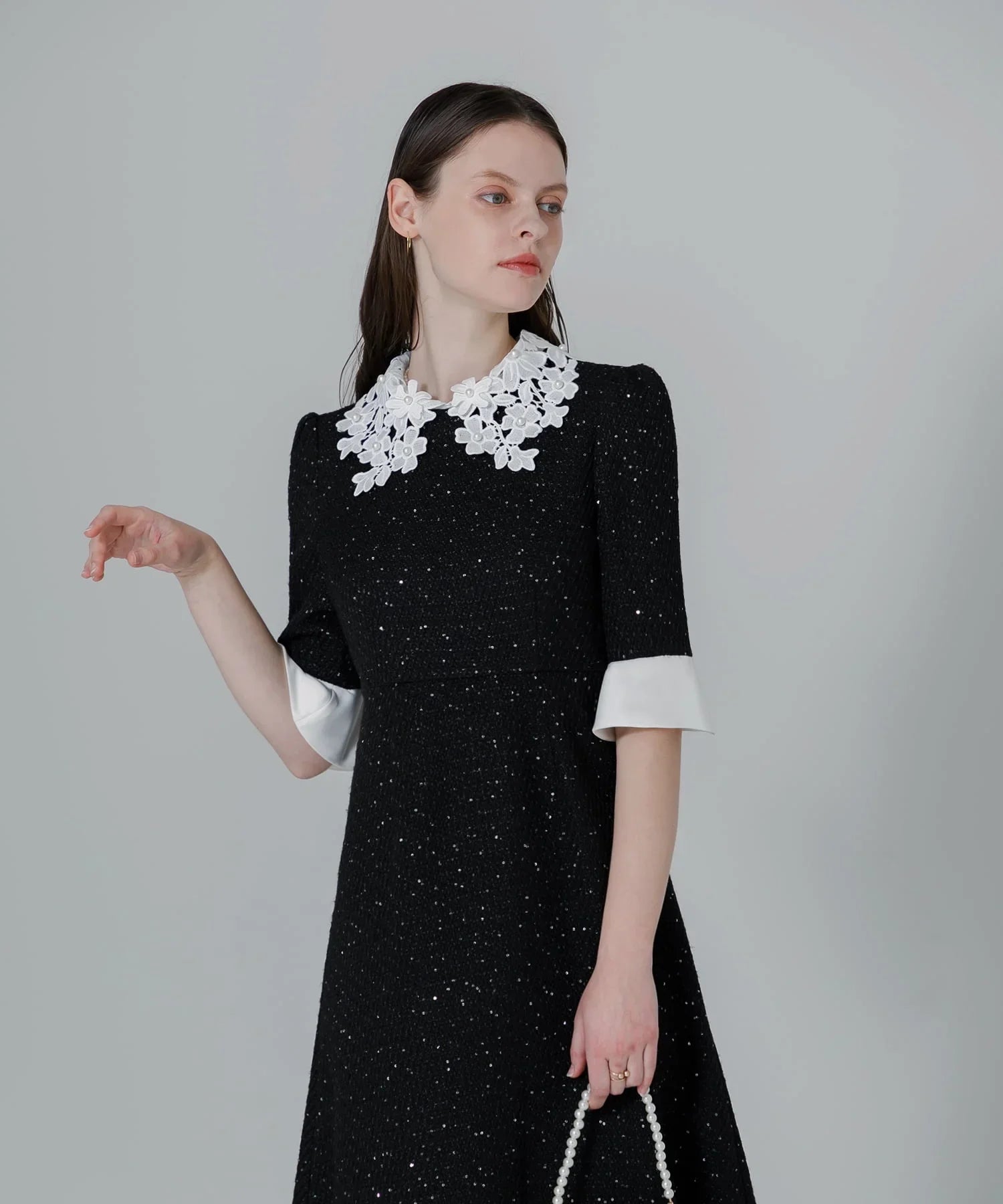 【當天出貨】碎花蕾絲彩色亮片A字洋裝