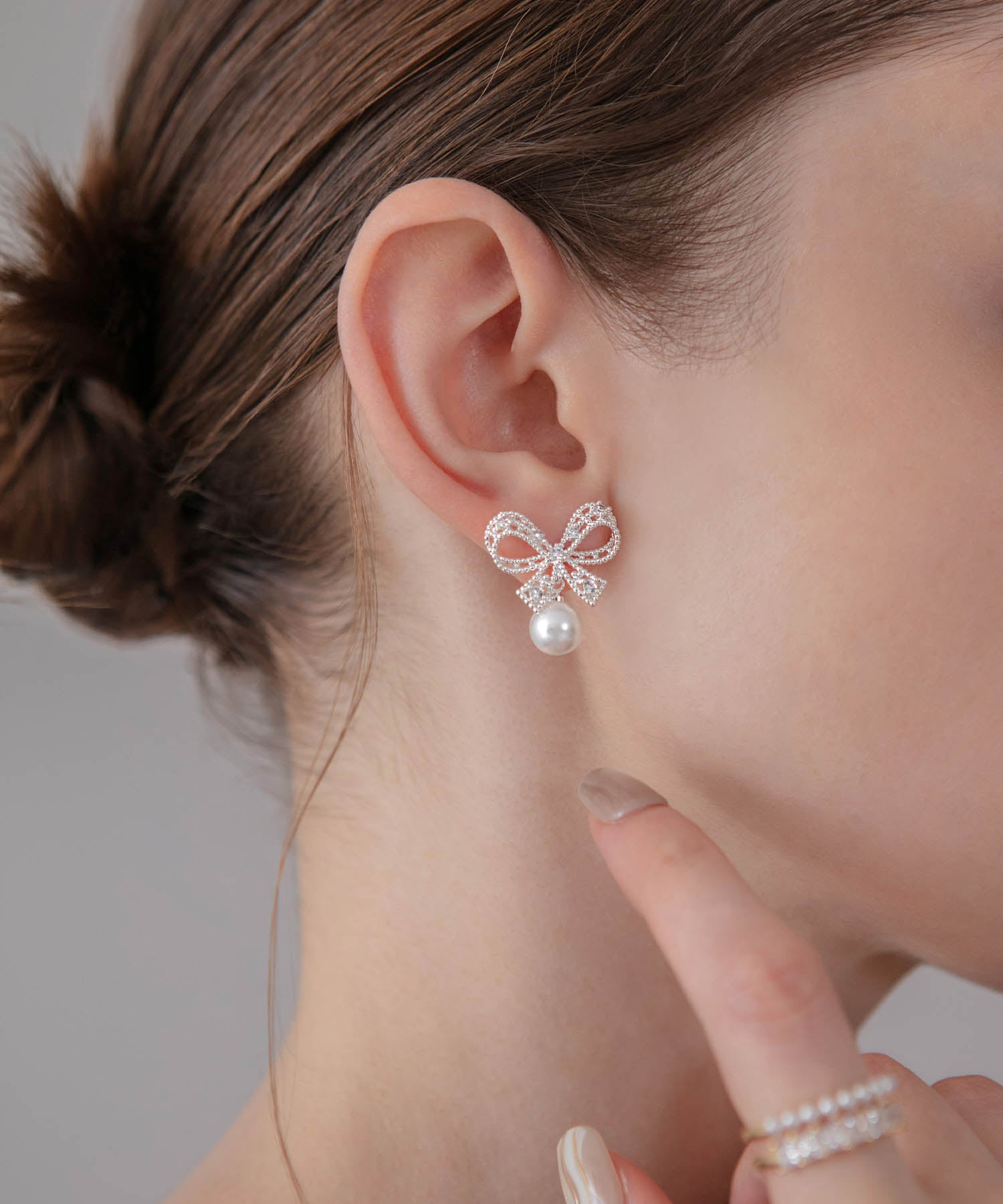 【当日発送】ビジューリボンパールピアス