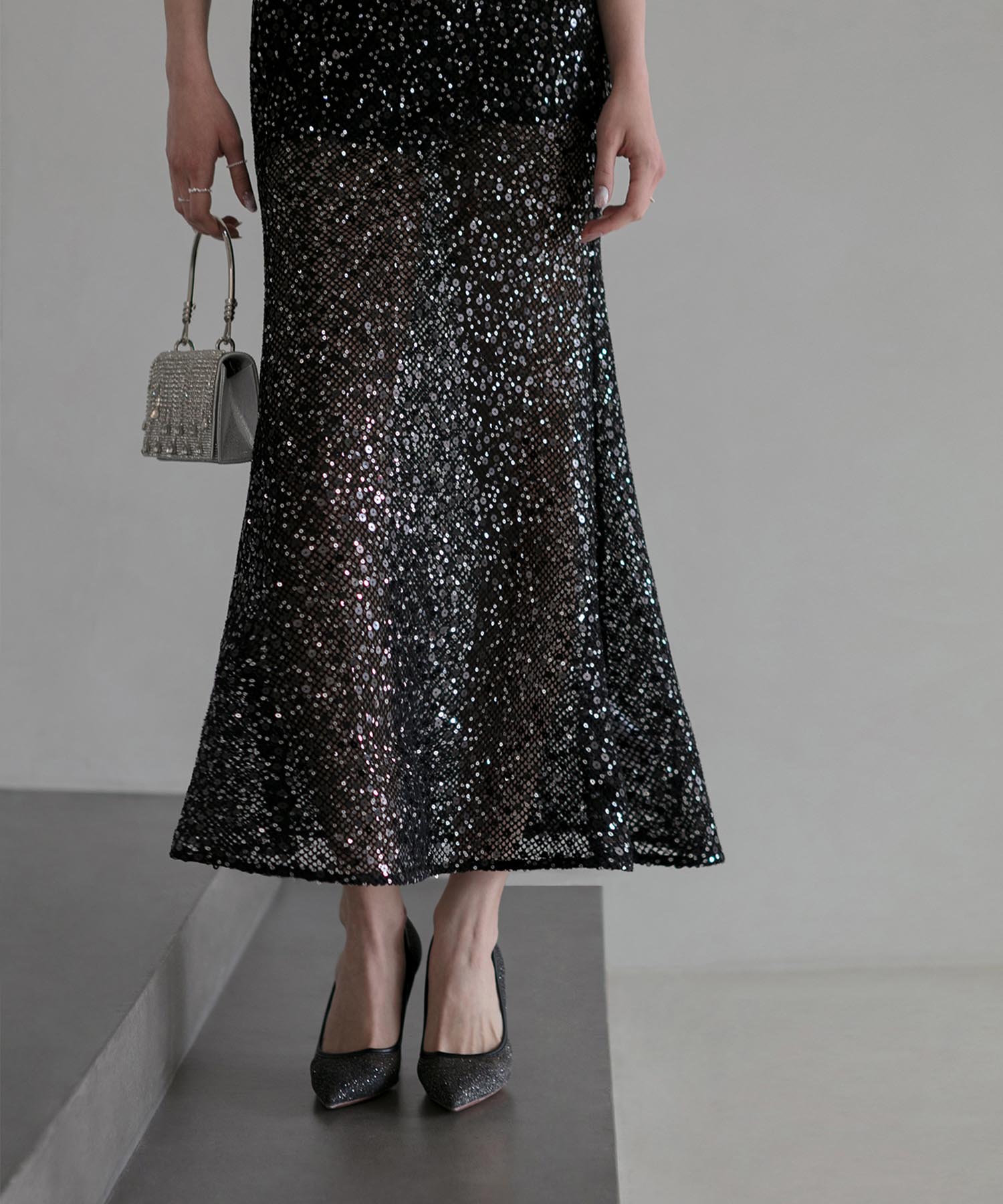 【LEJA LUXE】Vネックラメタイトマーメイドドレス