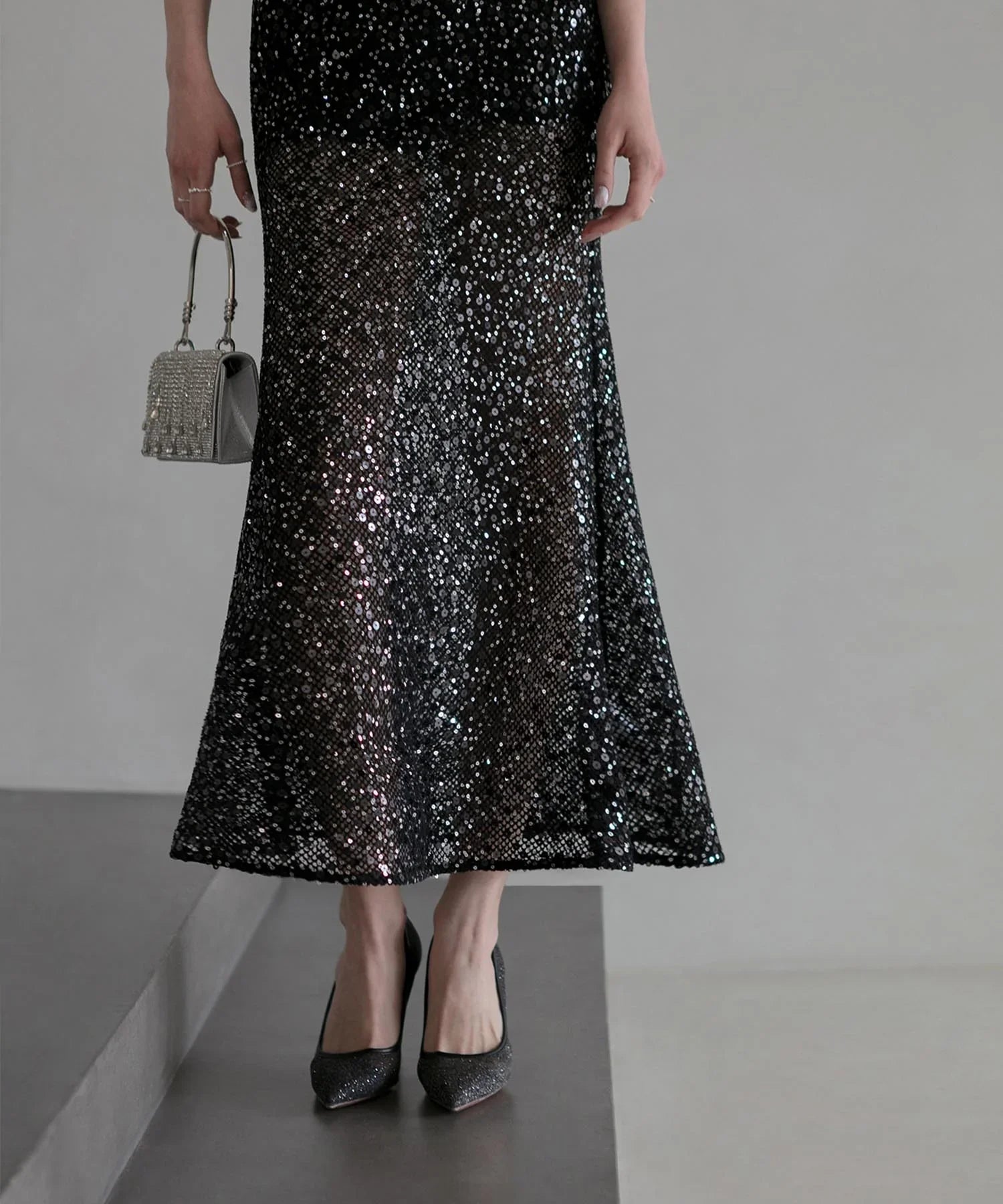 【LEJA LUXE】Vネックラメタイトマーメイドドレス