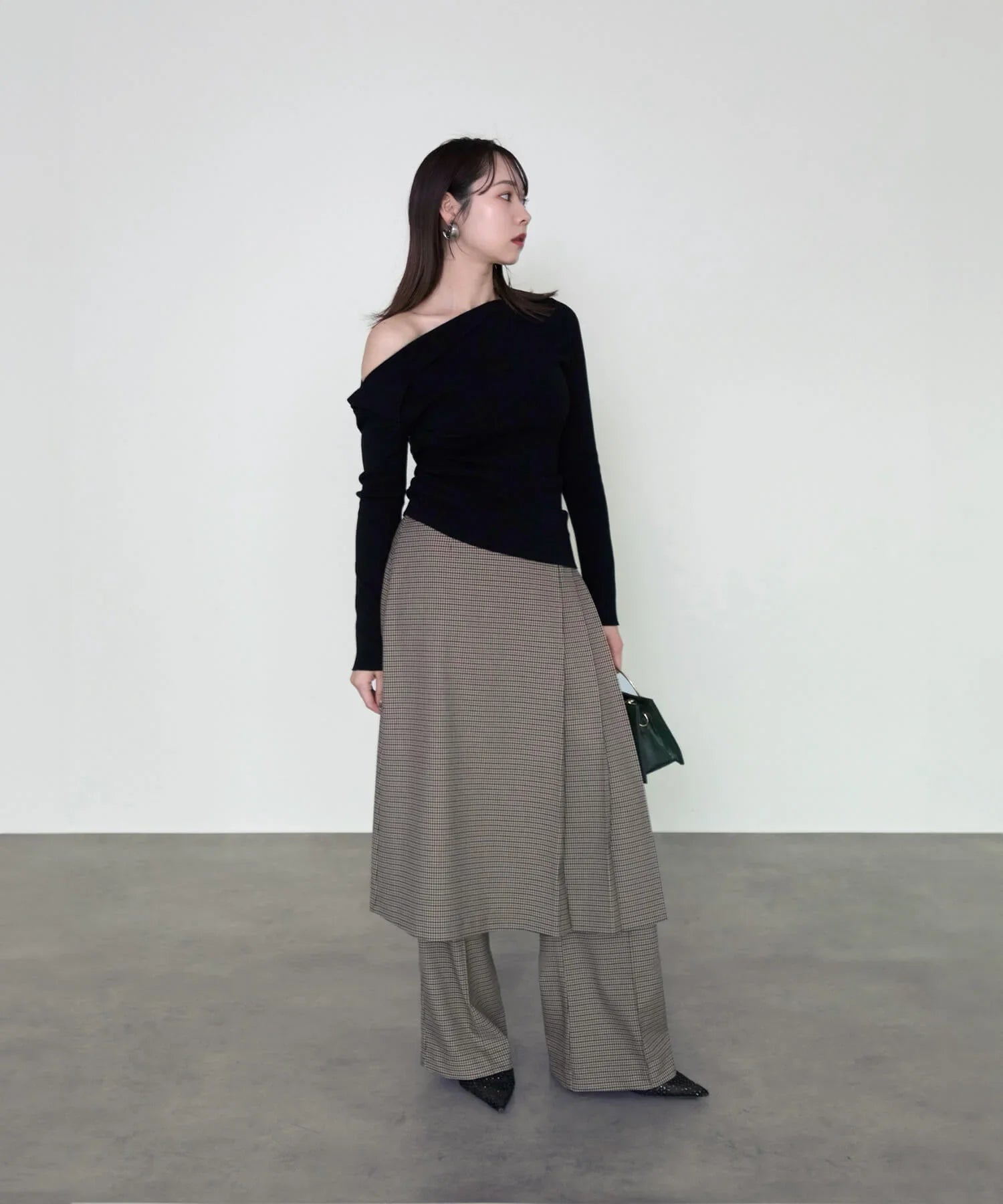 【当日発送】アシンメトリーギャザーワンショルダーニットトップス