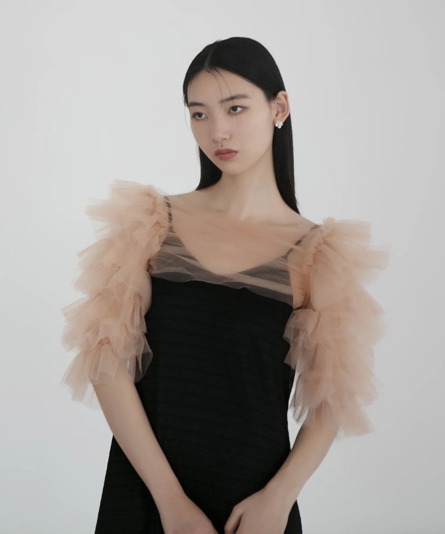 分層式荷葉邊薄紗短上衣連身裙