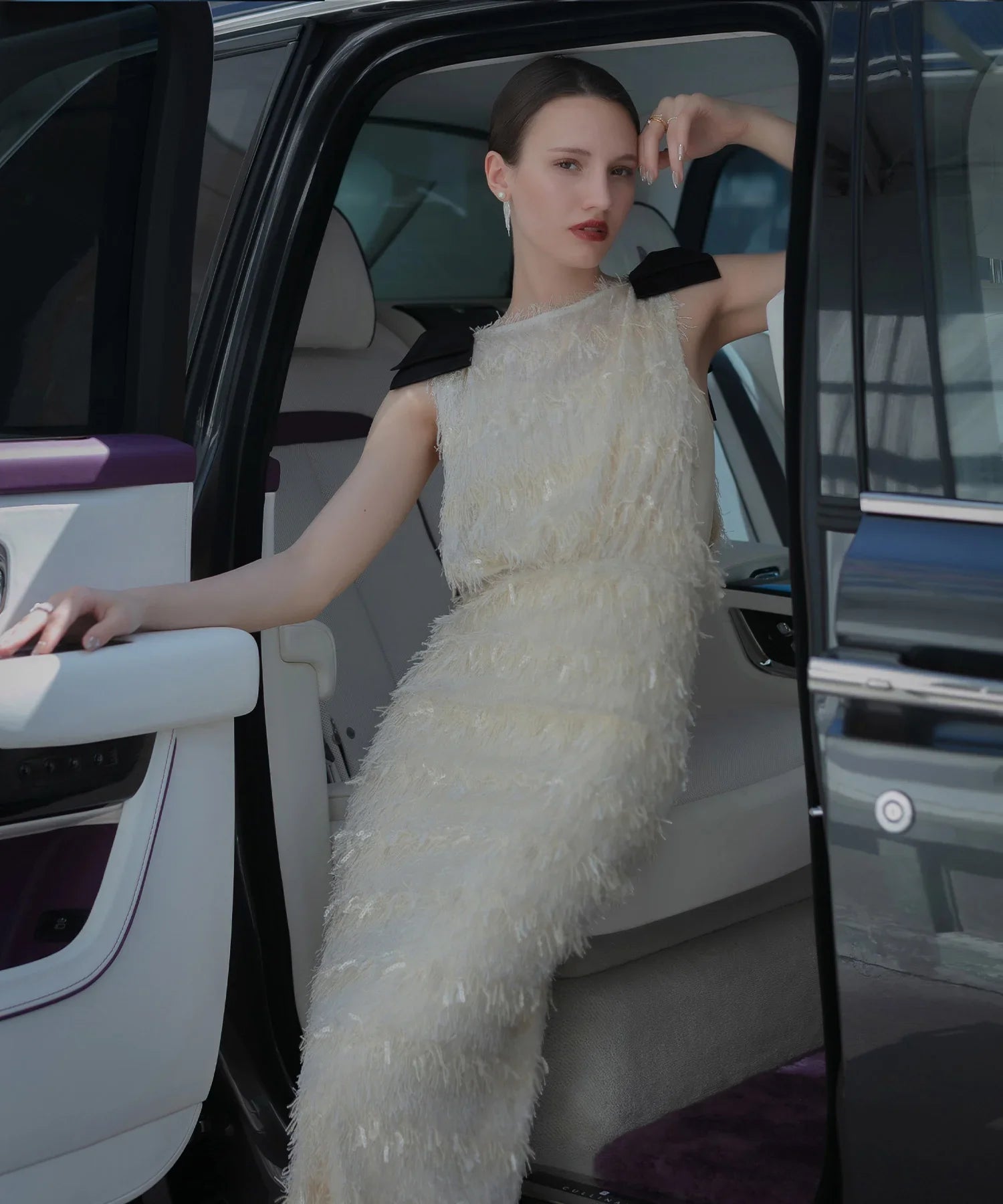 【LEJA LUXE】シャギーショルダーリボンスパンコールIラインドレス