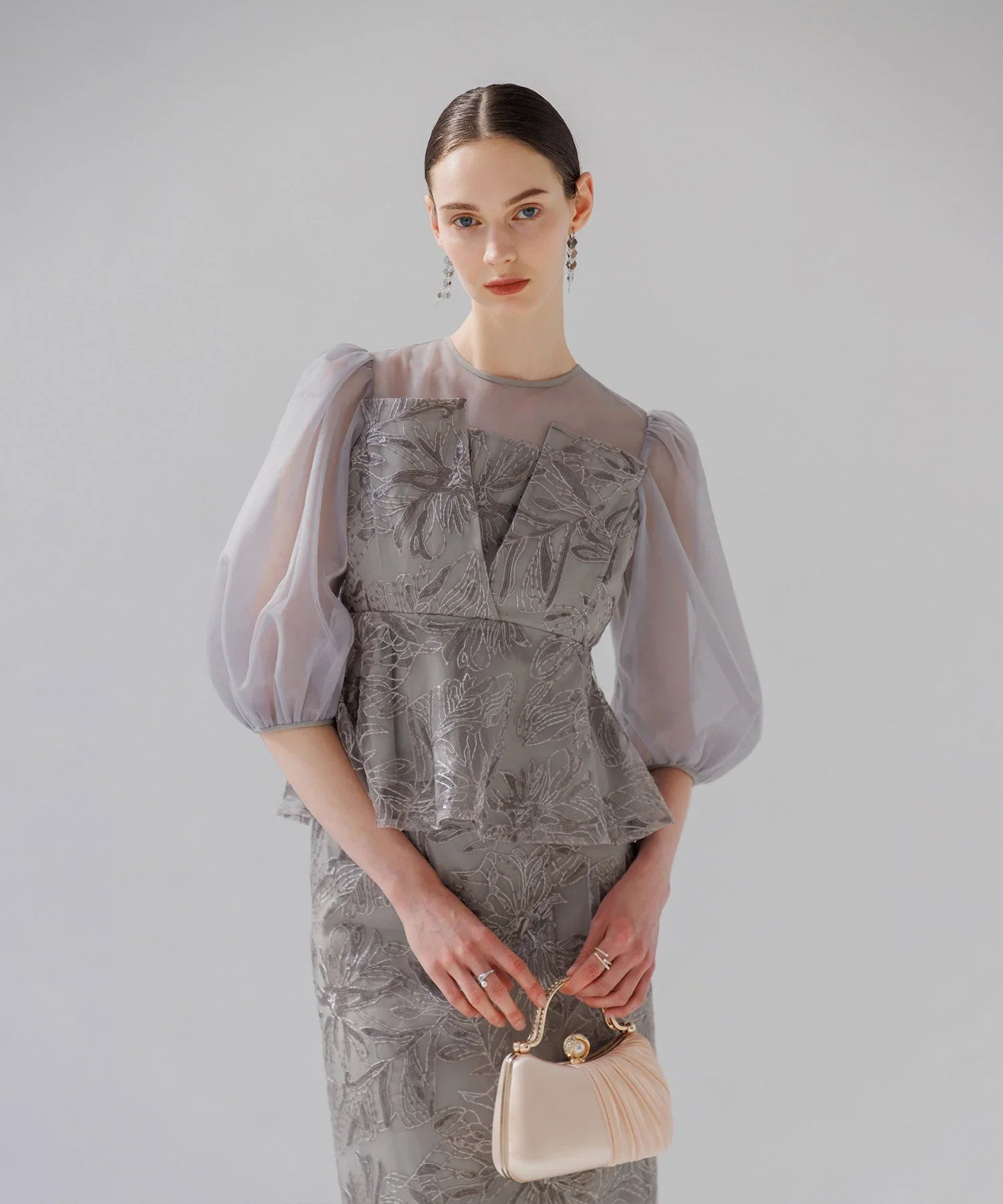 【当日発送】シアーパフスリーブペプラムスパンコール花柄セットアップドレス