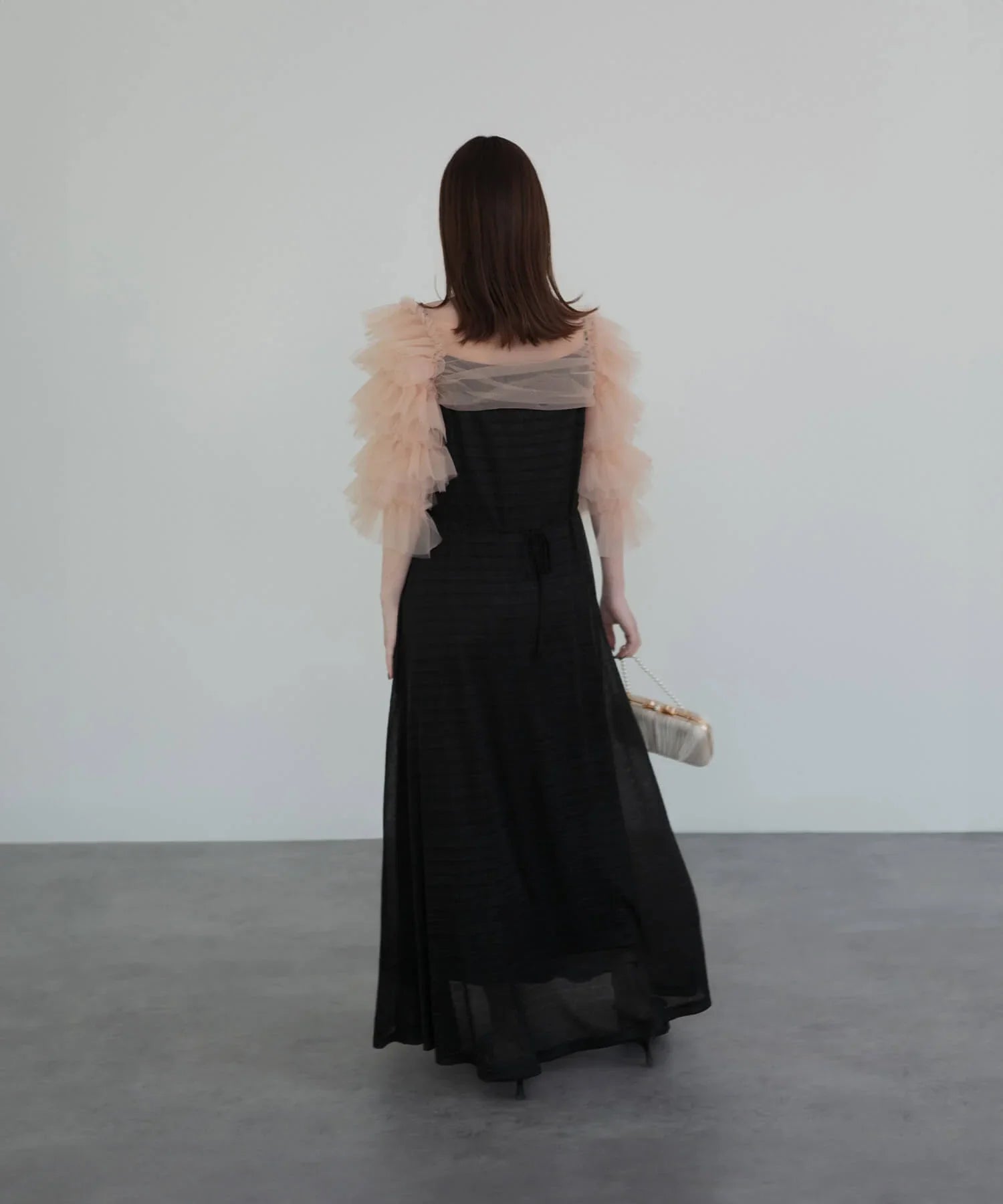 分層式荷葉邊薄紗短上衣連身裙