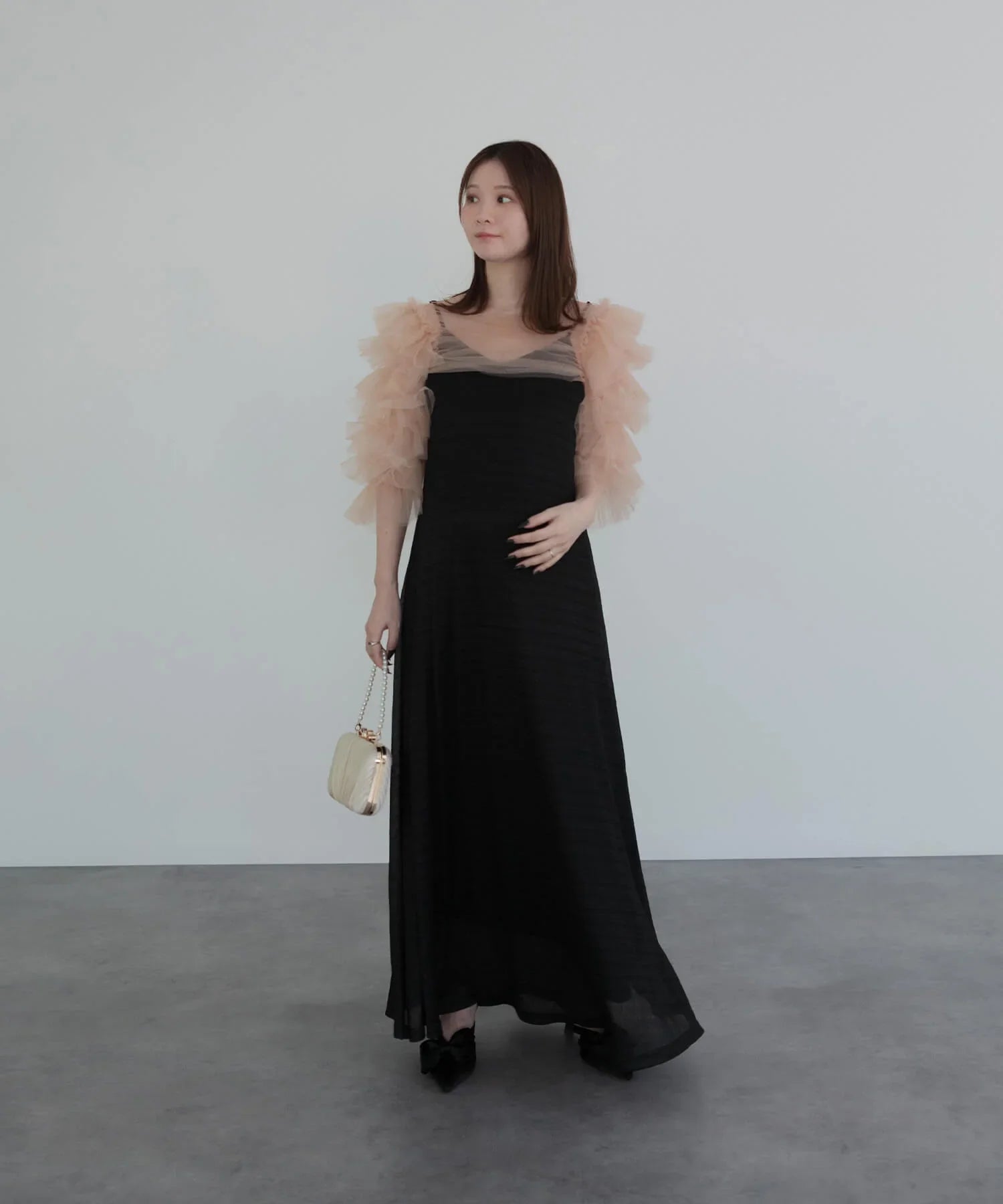 分層式荷葉邊薄紗短上衣連身裙