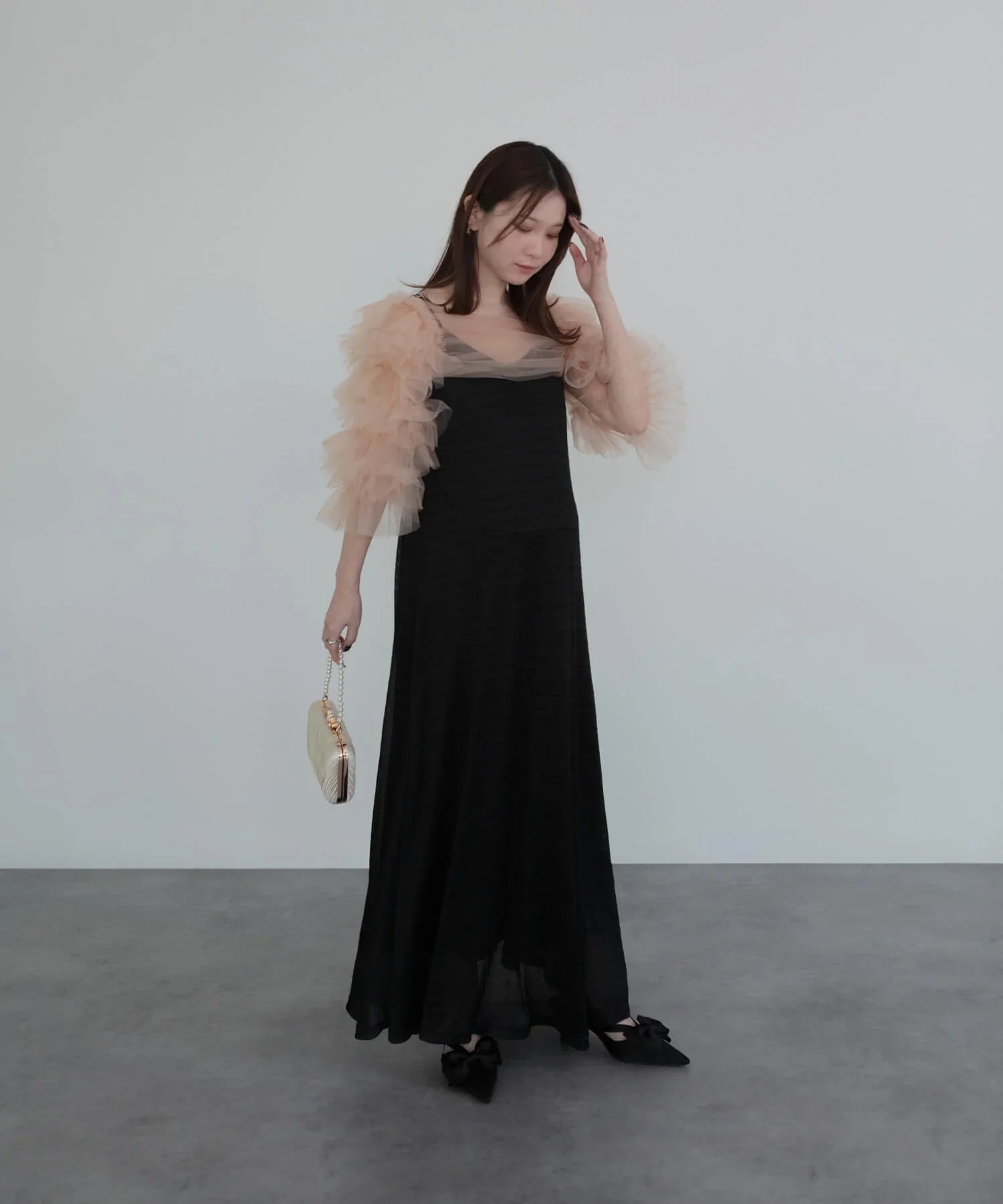 分層式荷葉邊薄紗短上衣連身裙