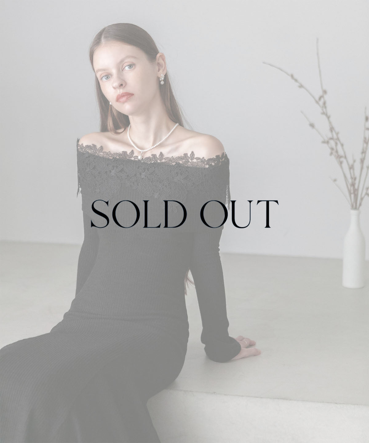 SOLDOUT】デコルテ花柄レースオフショルダーリブニットマーメイド 