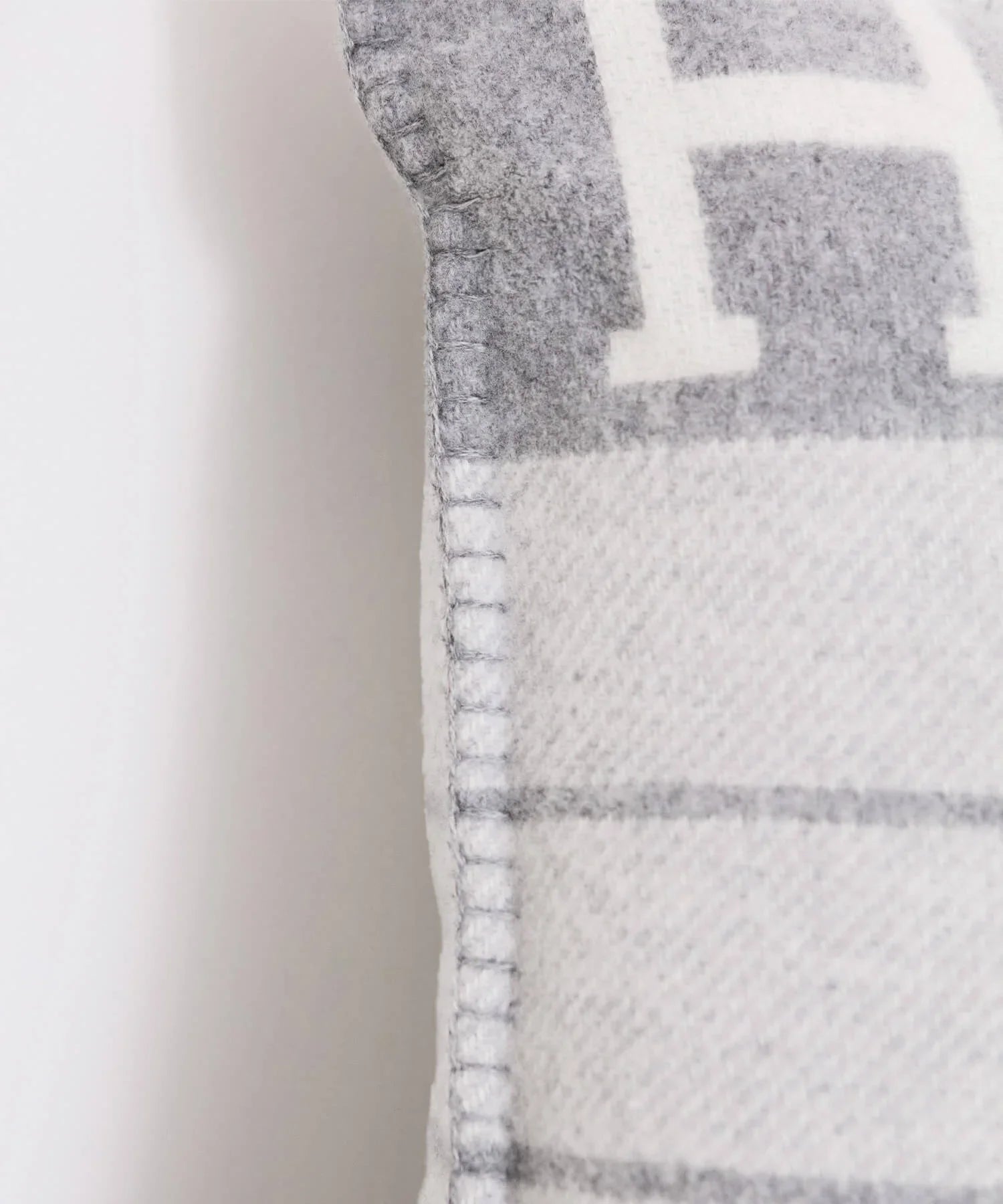 【SOLD OUT】【新品】HERMÈS(エルメス)アヴァロンIII クッション PM