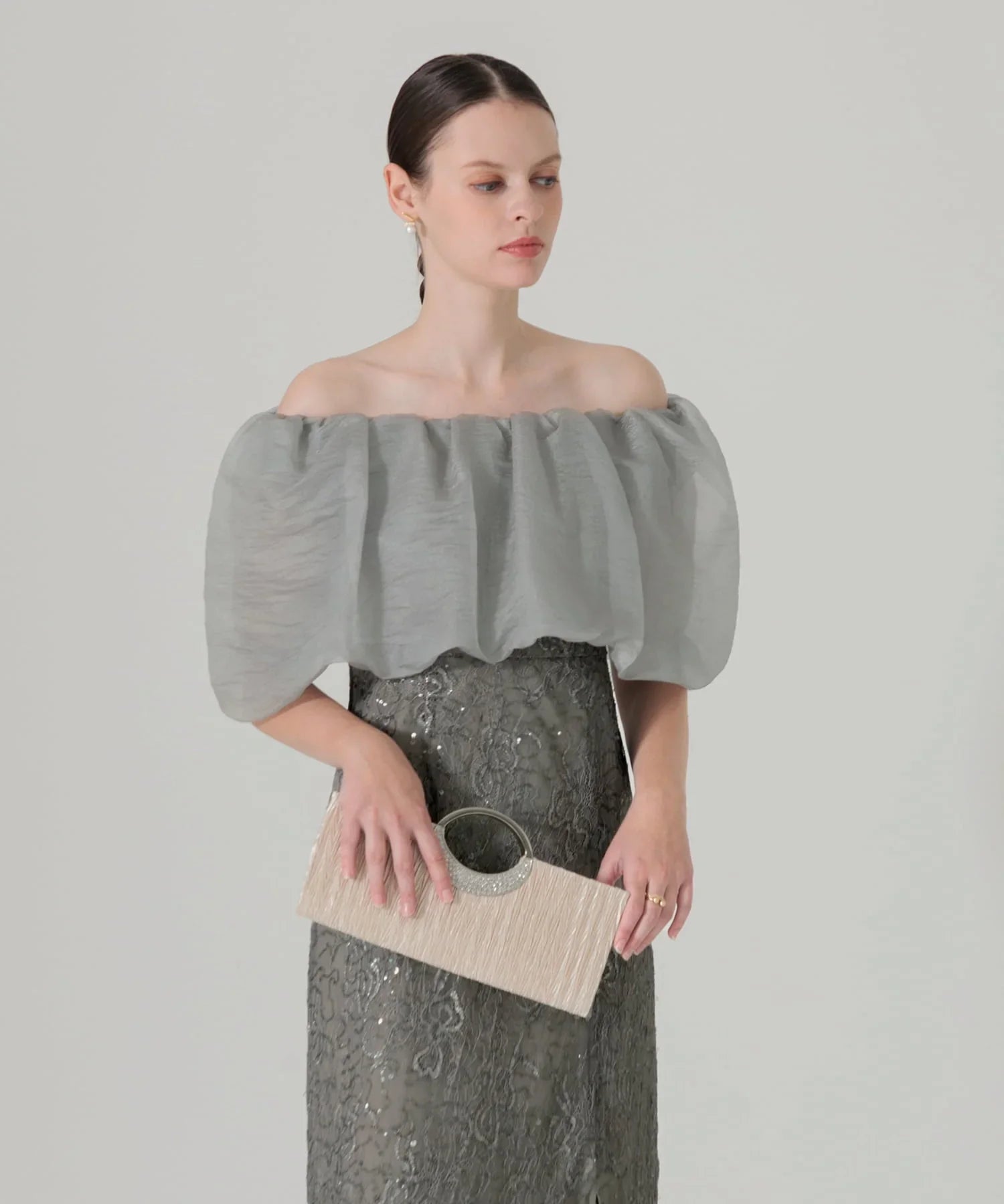 【SOLD OUT】2WAYオフショルダーパフスリーブIラインワンピースドレス