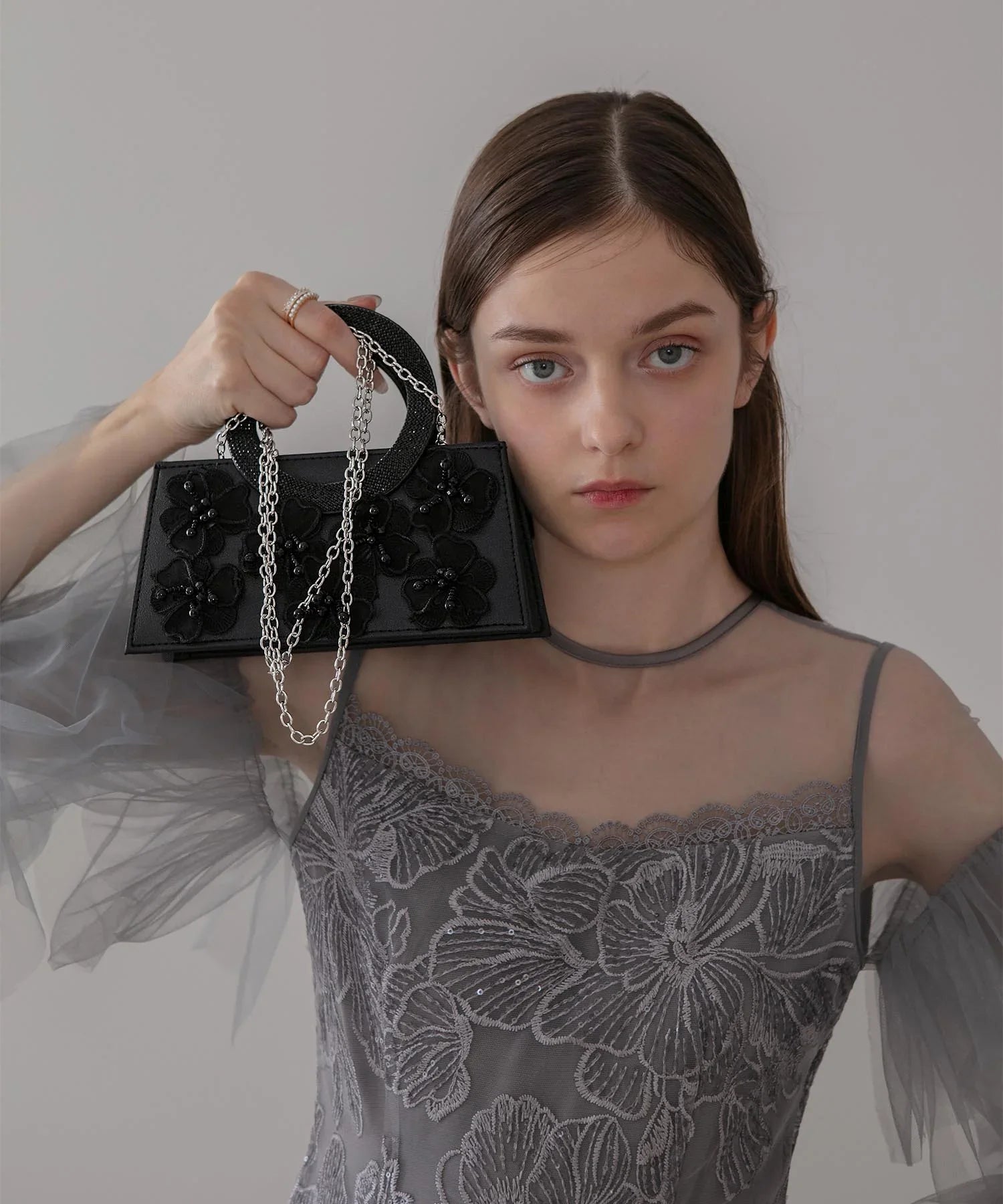 【一部当日発送】フラワービジューラウンドハンドル2wayバッグ