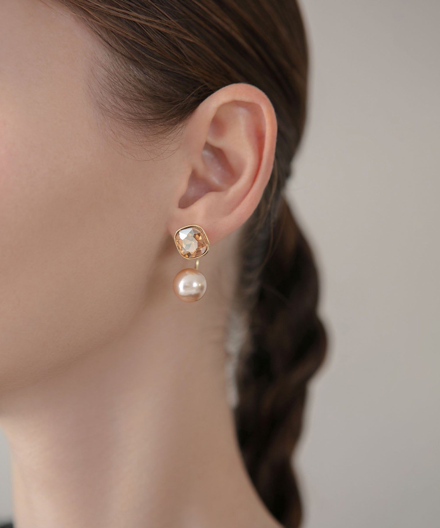 【COMING SOON】スクエアビジューシャンパンパールドロップピアス