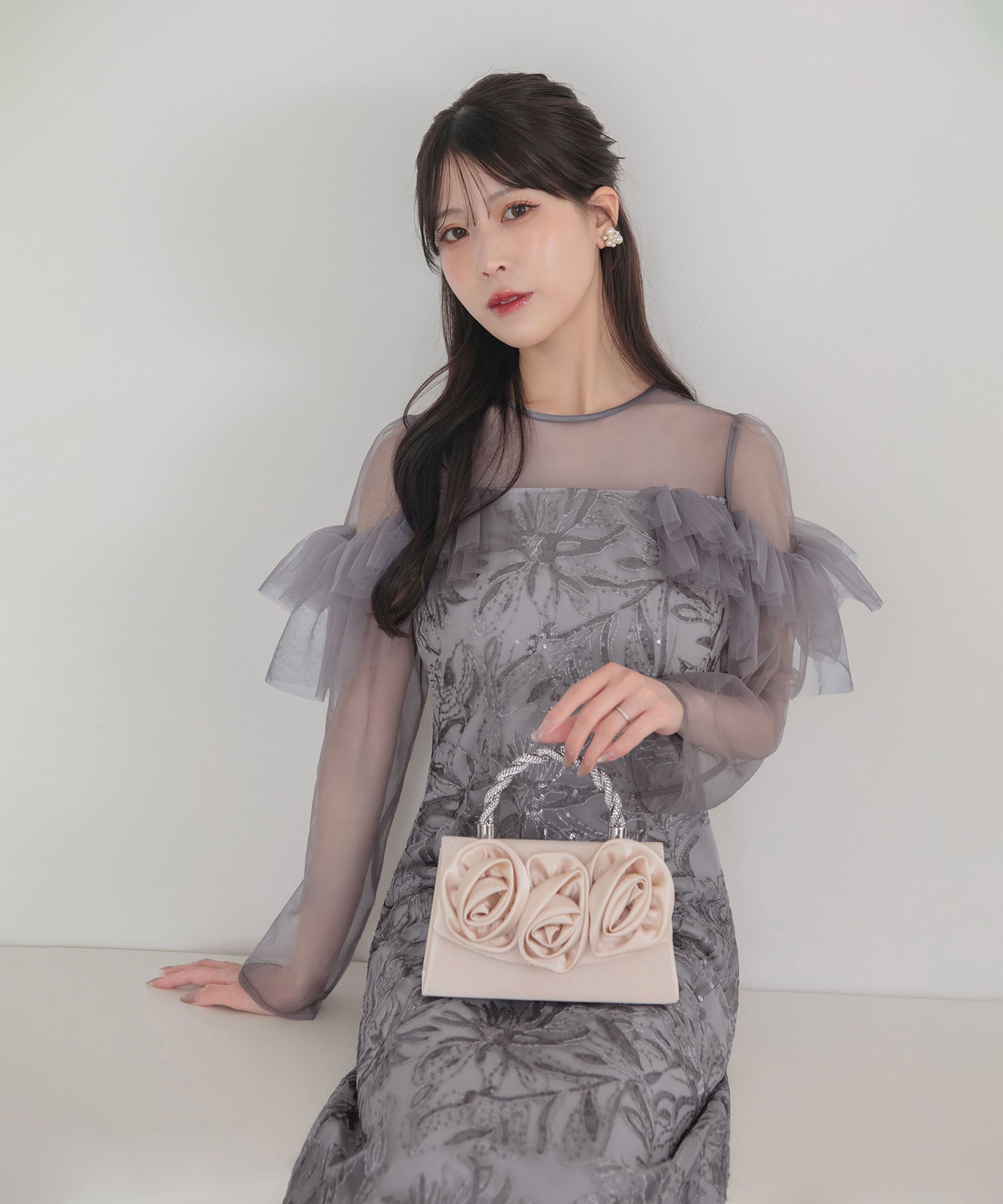 【COMING SOON】フラワースパンコールヘムチュールＩラインワンピースドレス