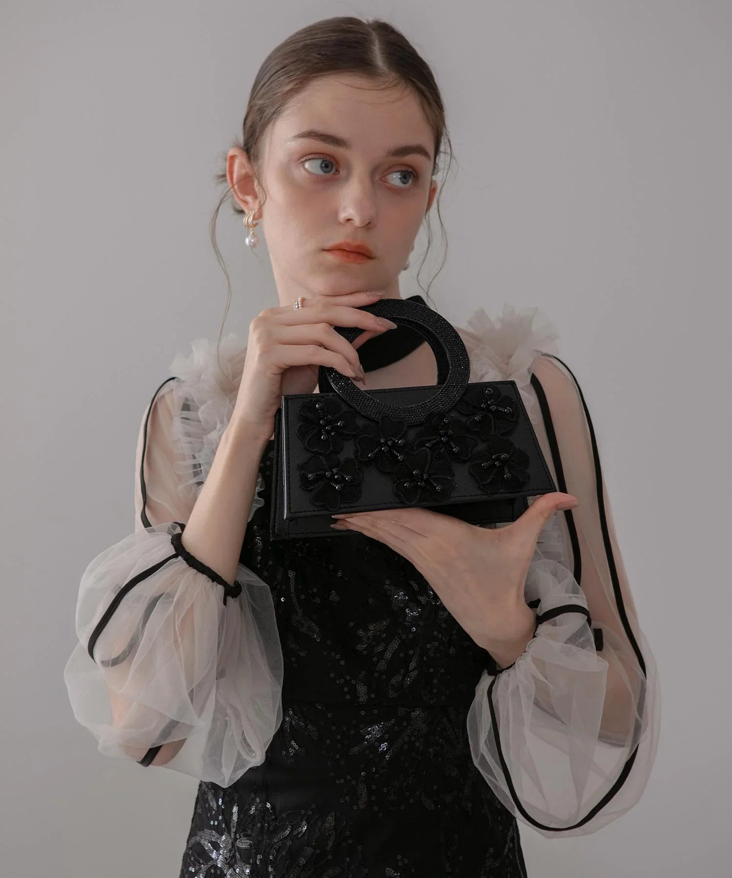 【一部当日発送】フラワービジューラウンドハンドル2wayバッグ