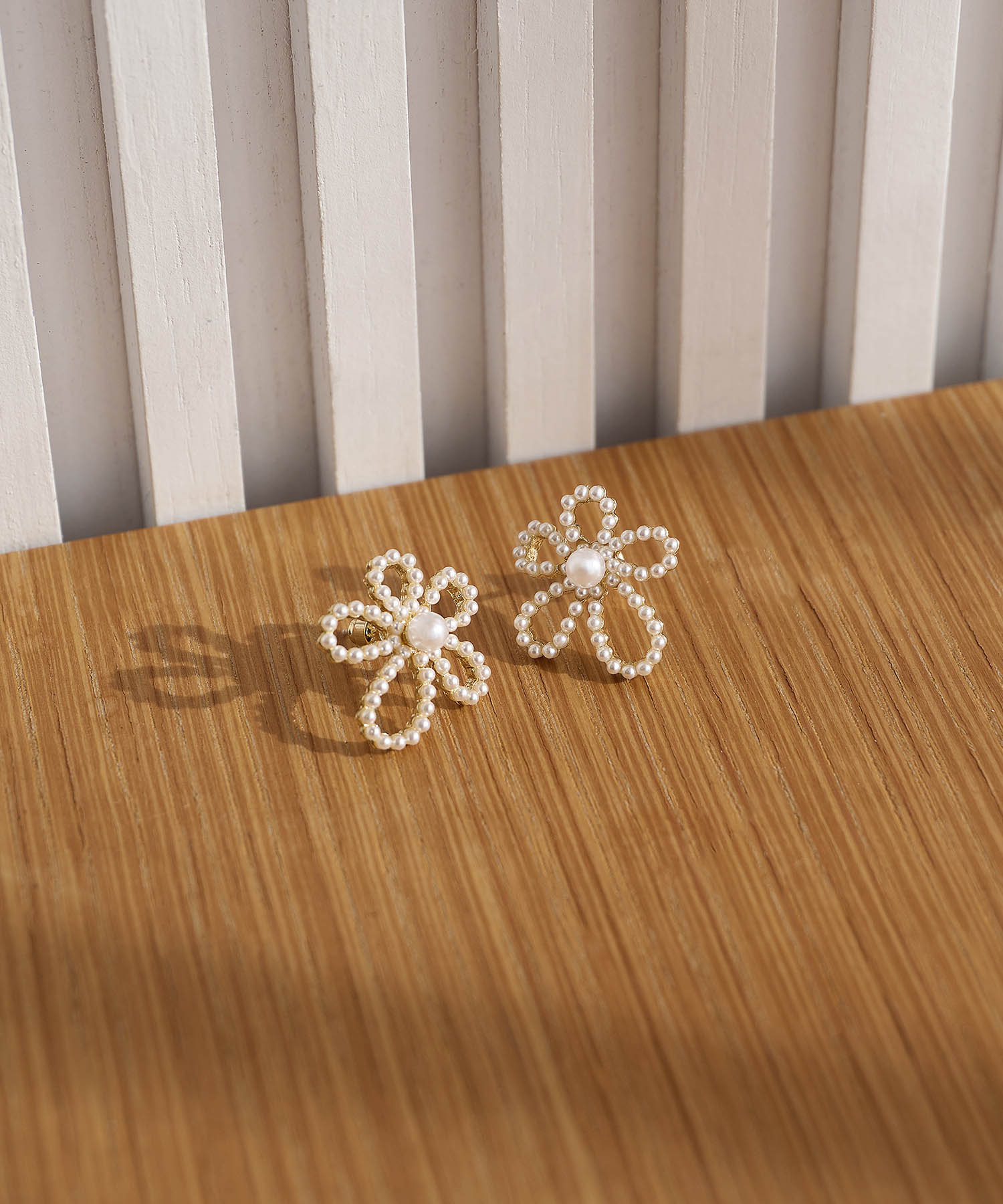 【当日発送】フラワービジューパールピアス