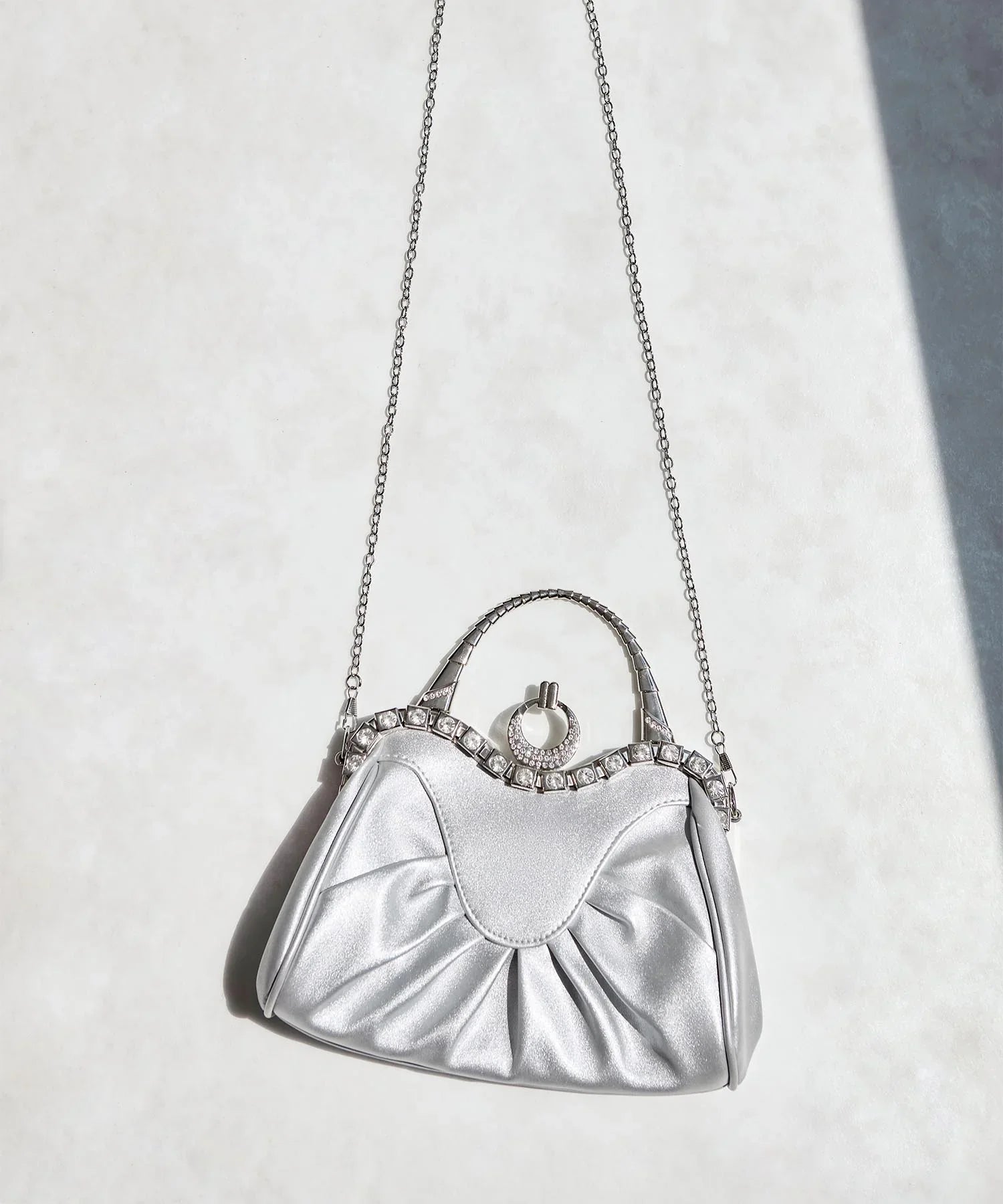 一部当日発送】フェイクレザープリーツデザインビジュー2WAYショルダー