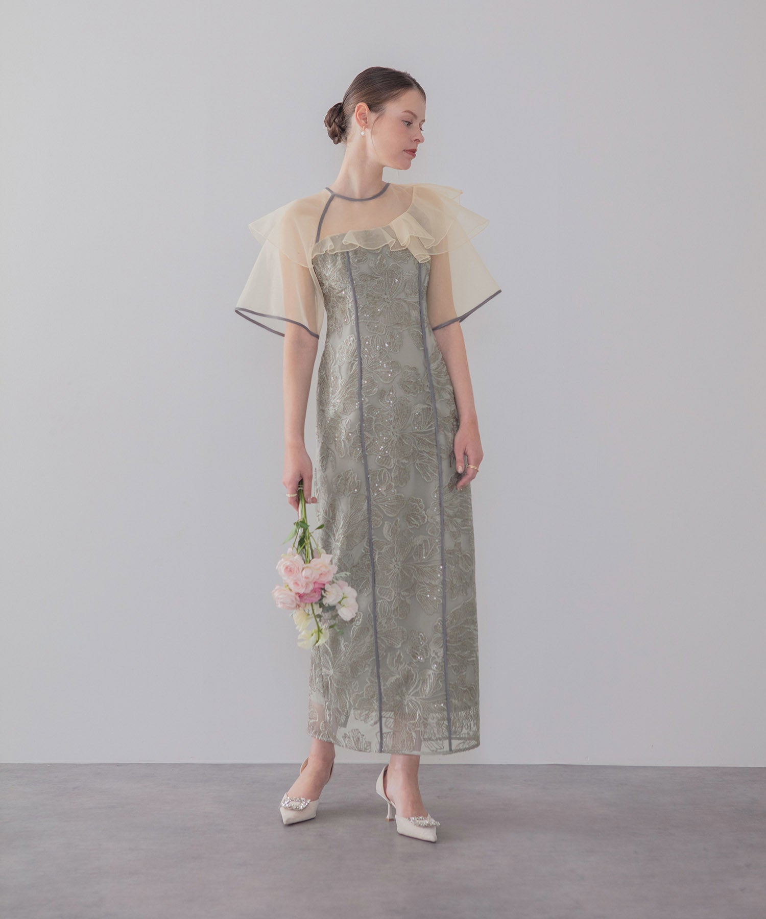 【COMING SOON】ラッフルシアーパイピングIラインワンピースドレス