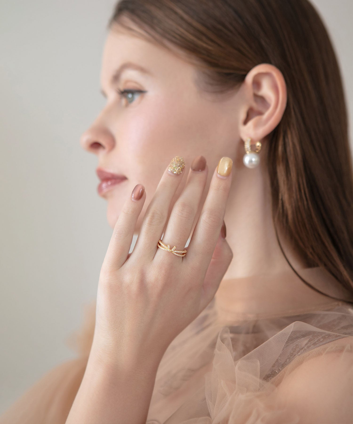 【当日発送】リボンモチーフビジューゴールドリング