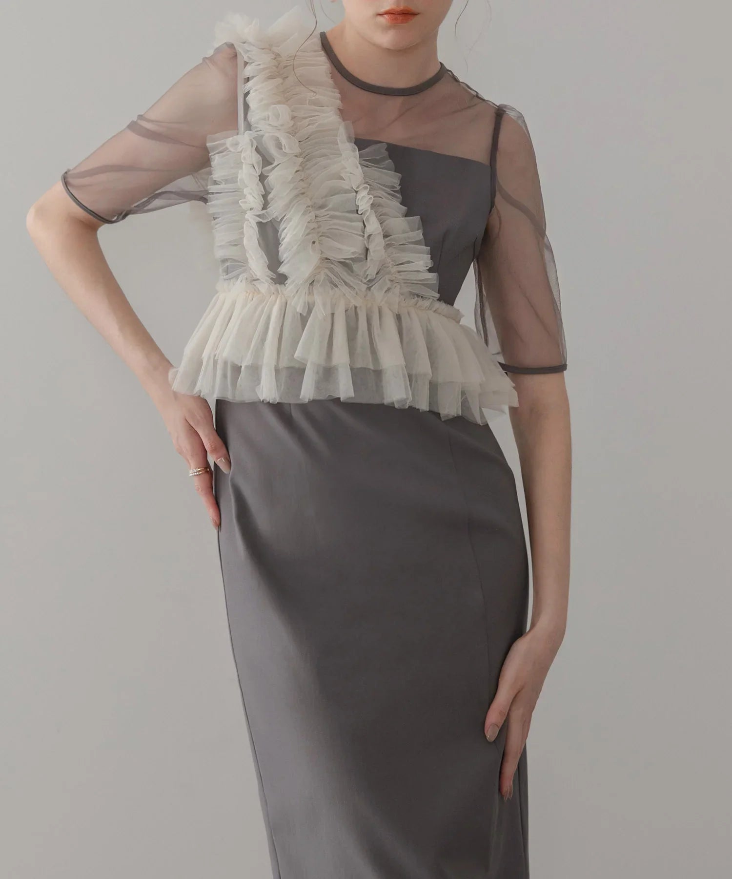 【当日発送】アシンメトリーフリルチュールIラインワンピースドレス