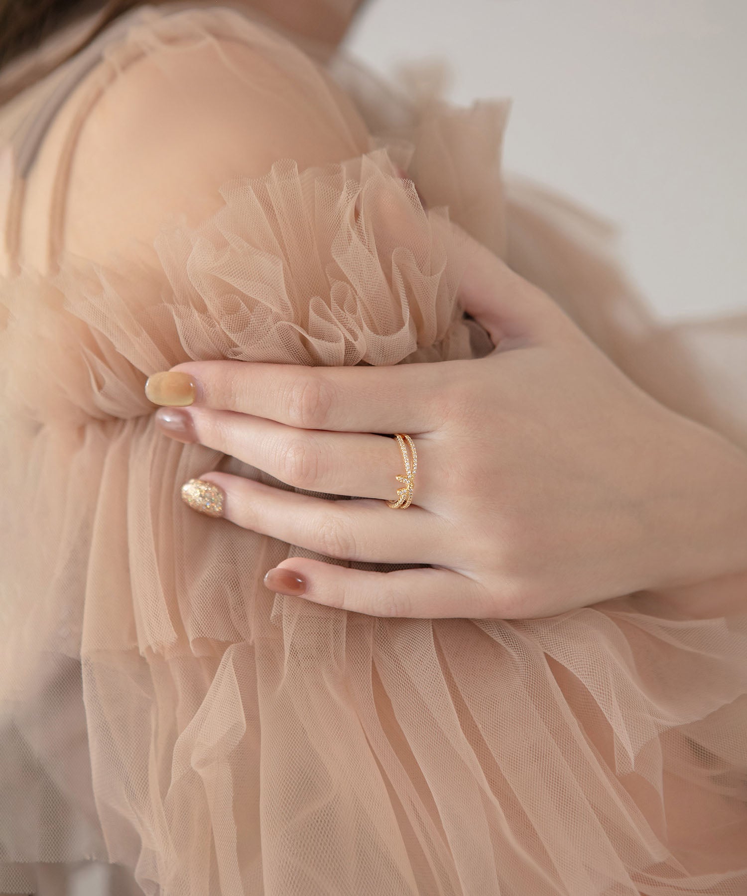 【当日発送】リボンモチーフビジューゴールドリング