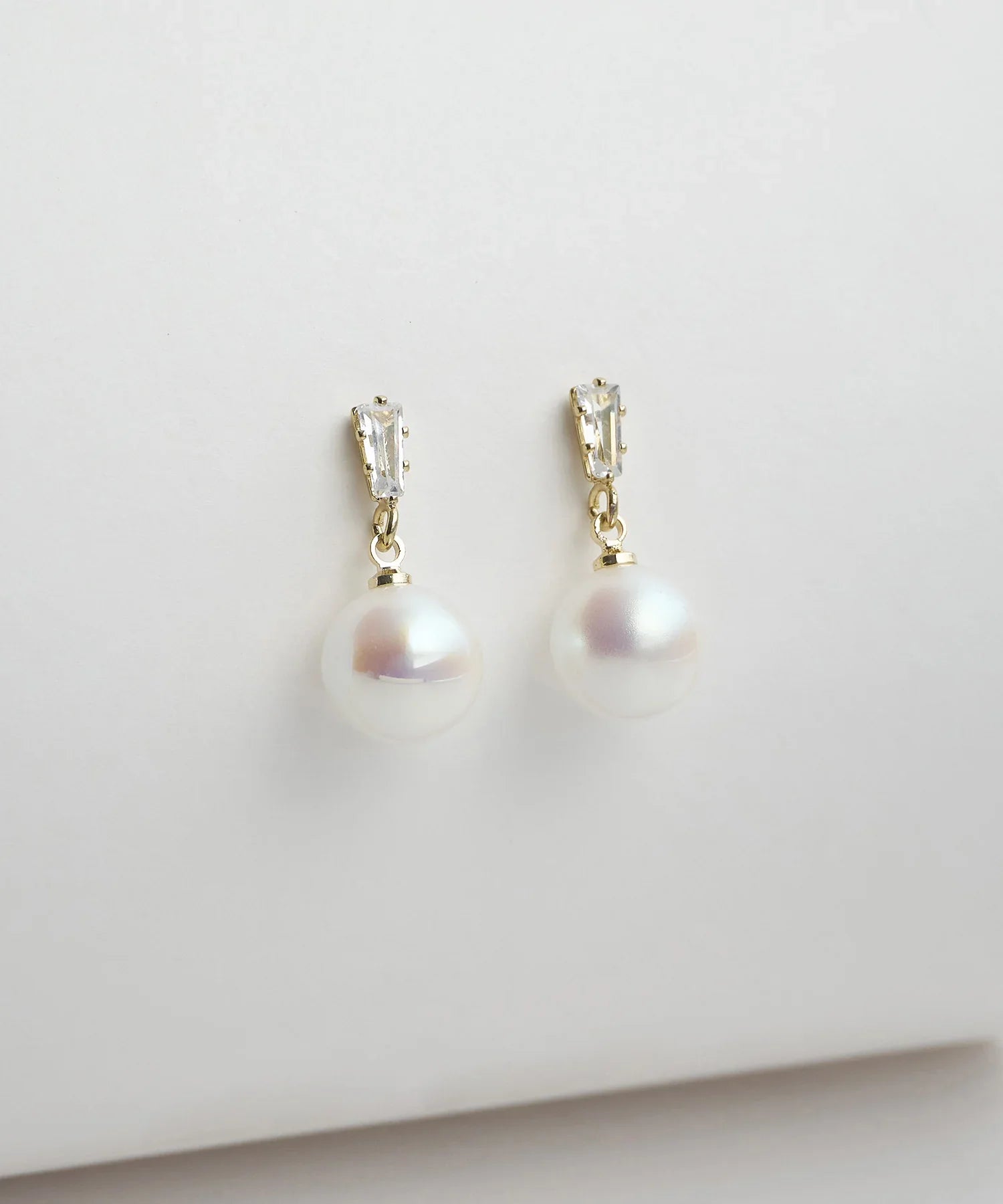 【当日発送】エレガントドロップパールショートピアス