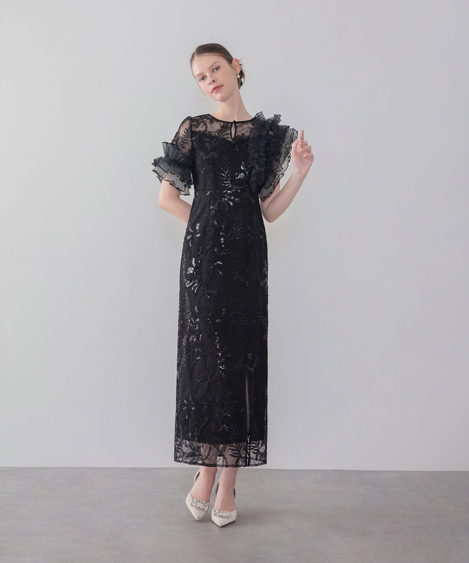 【COMING SOON】アシンメトリーチュールフリルスパンコールIラインワンピースドレス