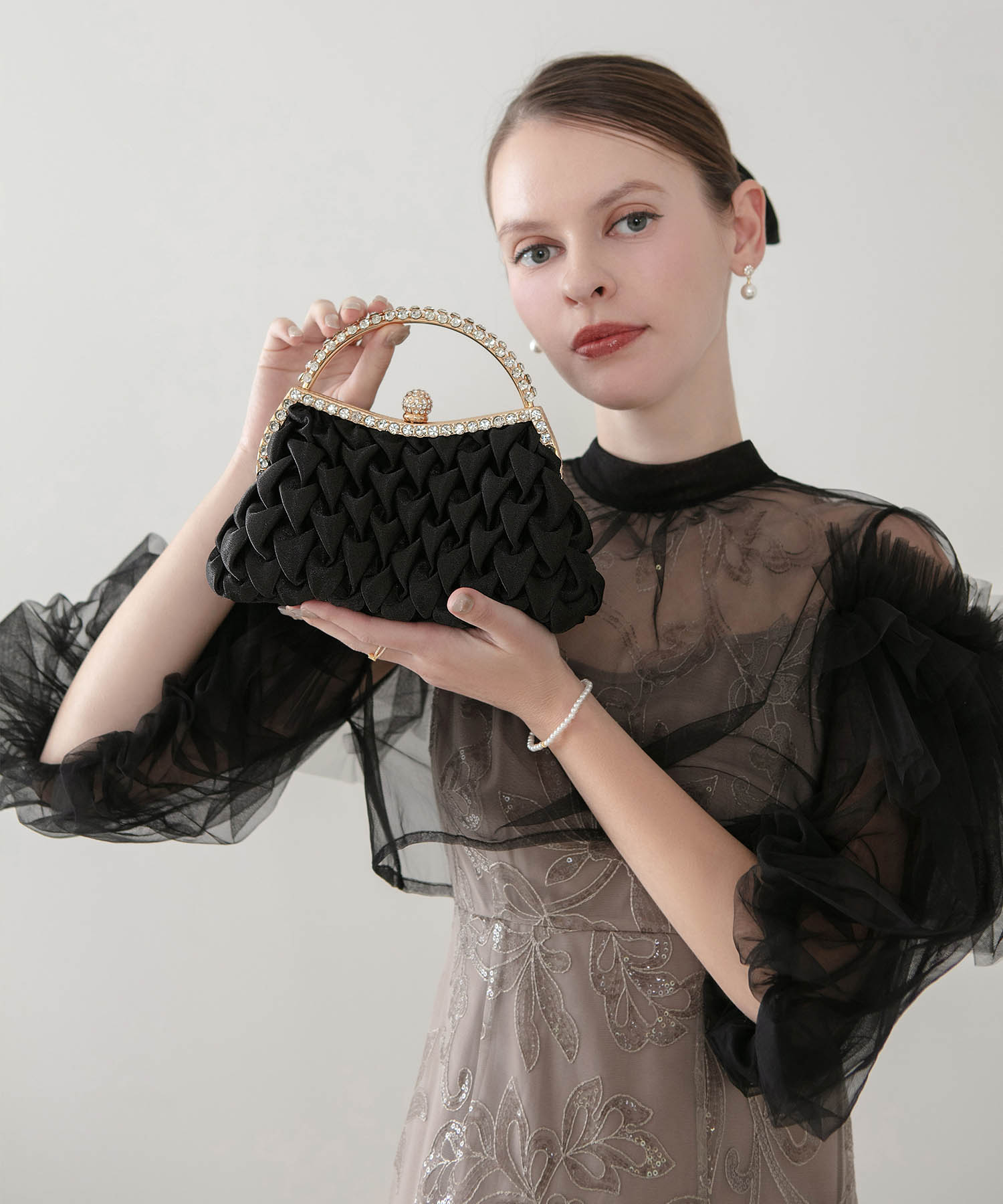 【一部当日発送】ビジューハンドルスモッキングサテン2WAYバッグ