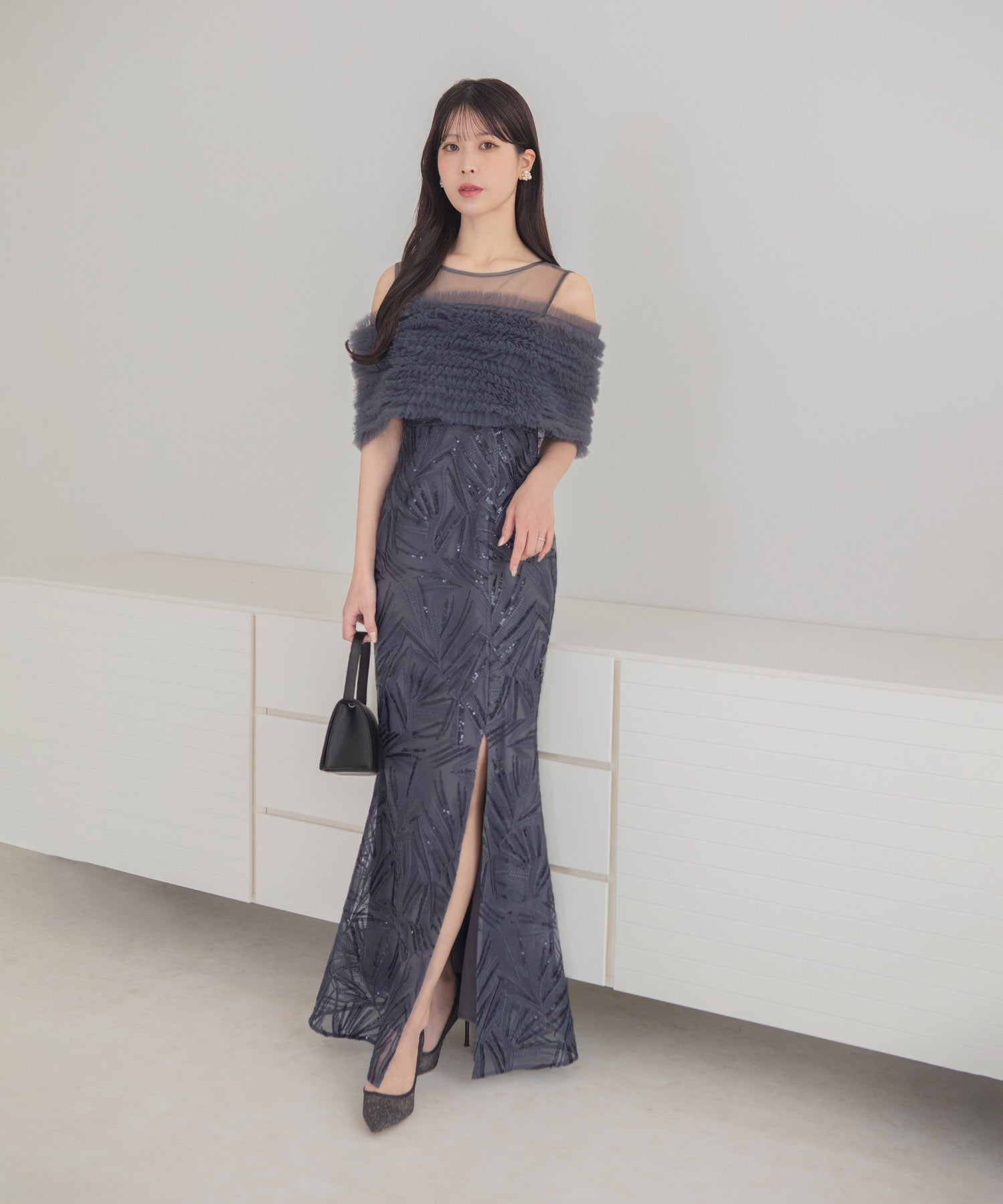 LEJA LUXE】チュールフリルスパンコールスリットマーメイドドレス