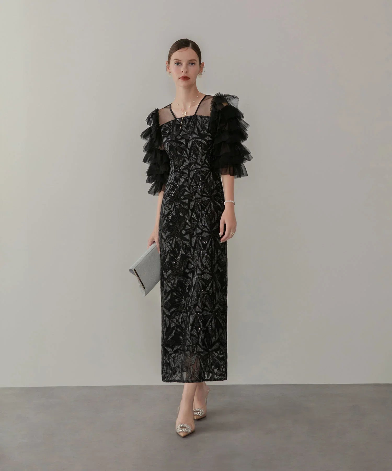 【当日発送】チュールフリルスリーブスパンコールIラインワンピースドレス