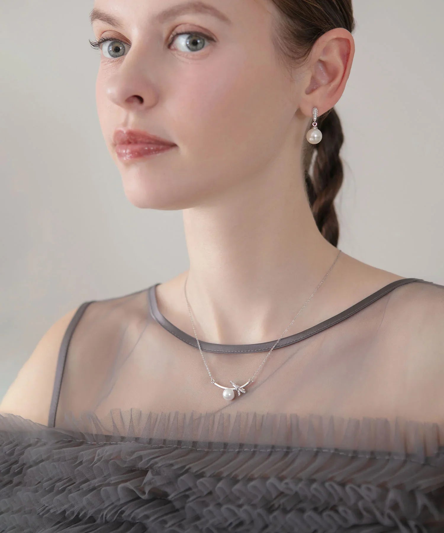 【当日発送】リボンビジューパヴェパールラインネックレス