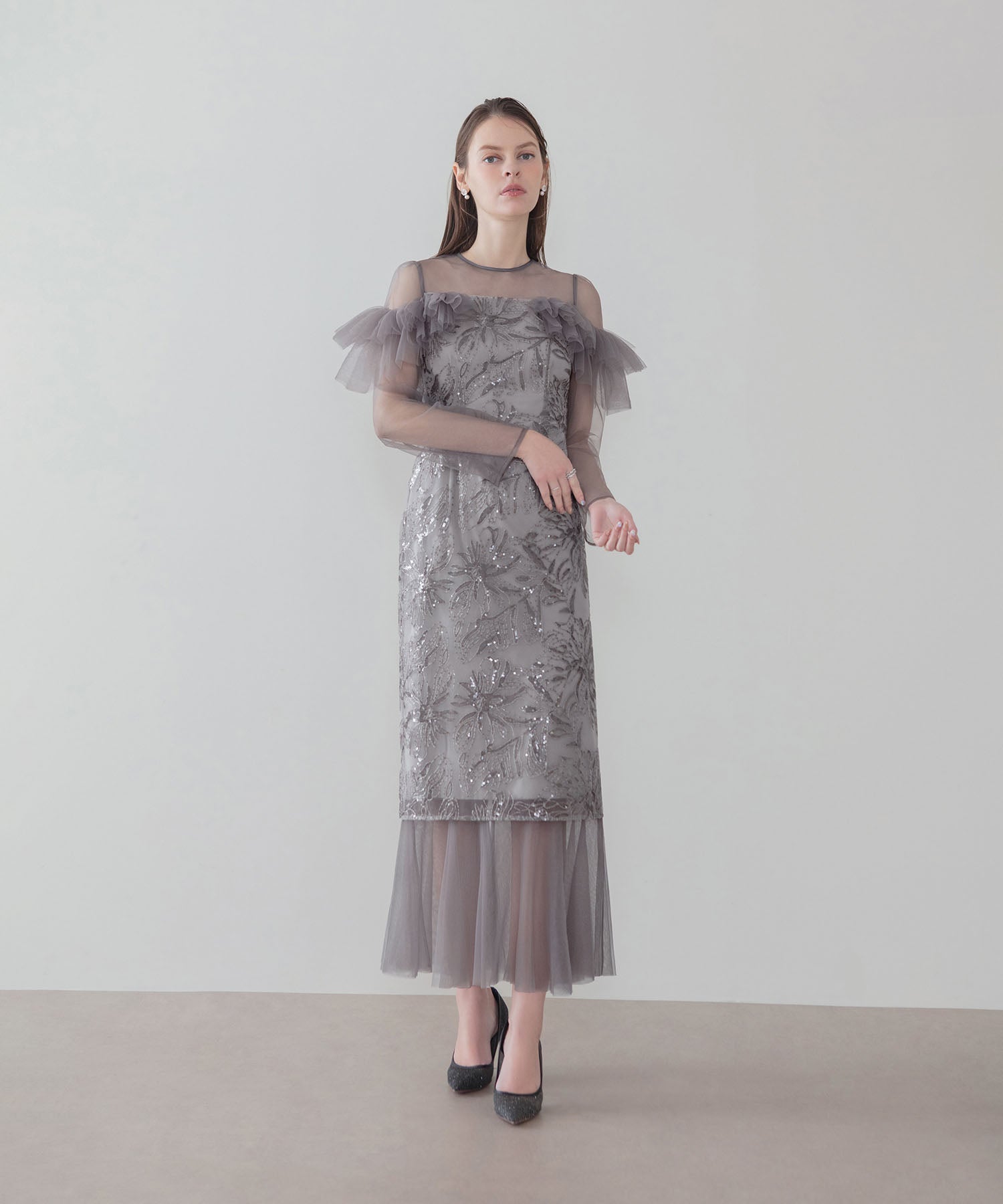 【COMING SOON】フラワースパンコールヘムチュールＩラインワンピースドレス