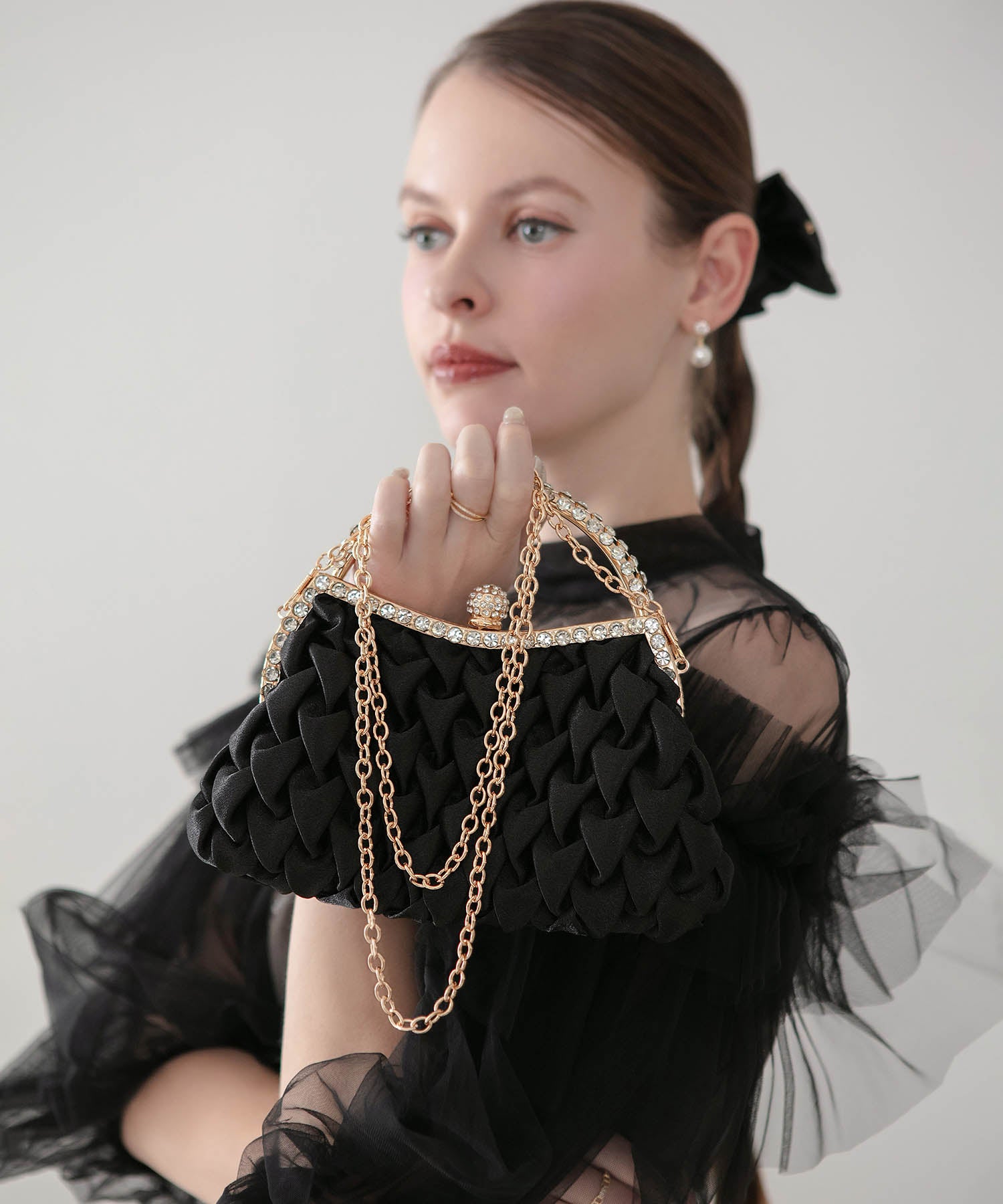 【一部当日発送】ビジューハンドルスモッキングサテン2WAYバッグ