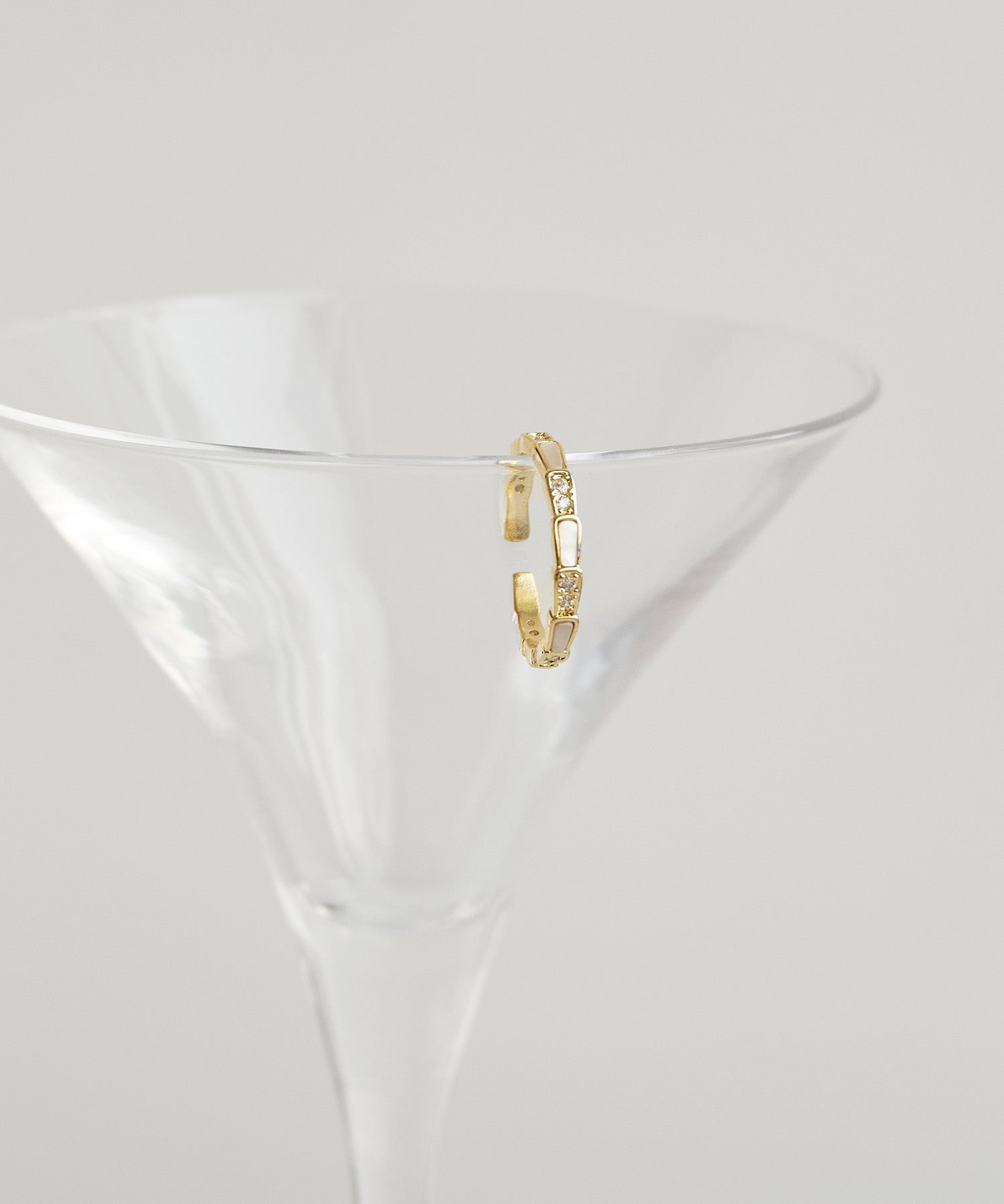 【当日発送】ゴールドスクエアビジューリング