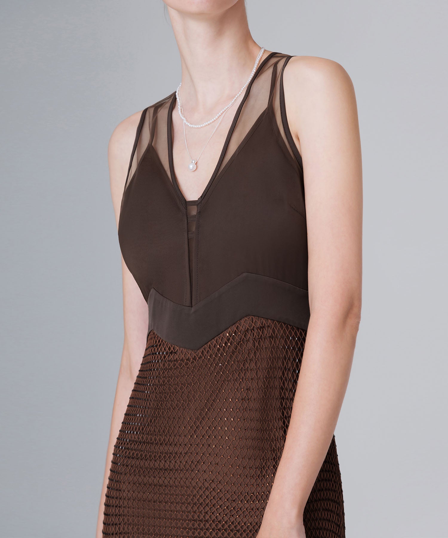 【LEJA LUXE】VネックメッシュストーンIラインドレス