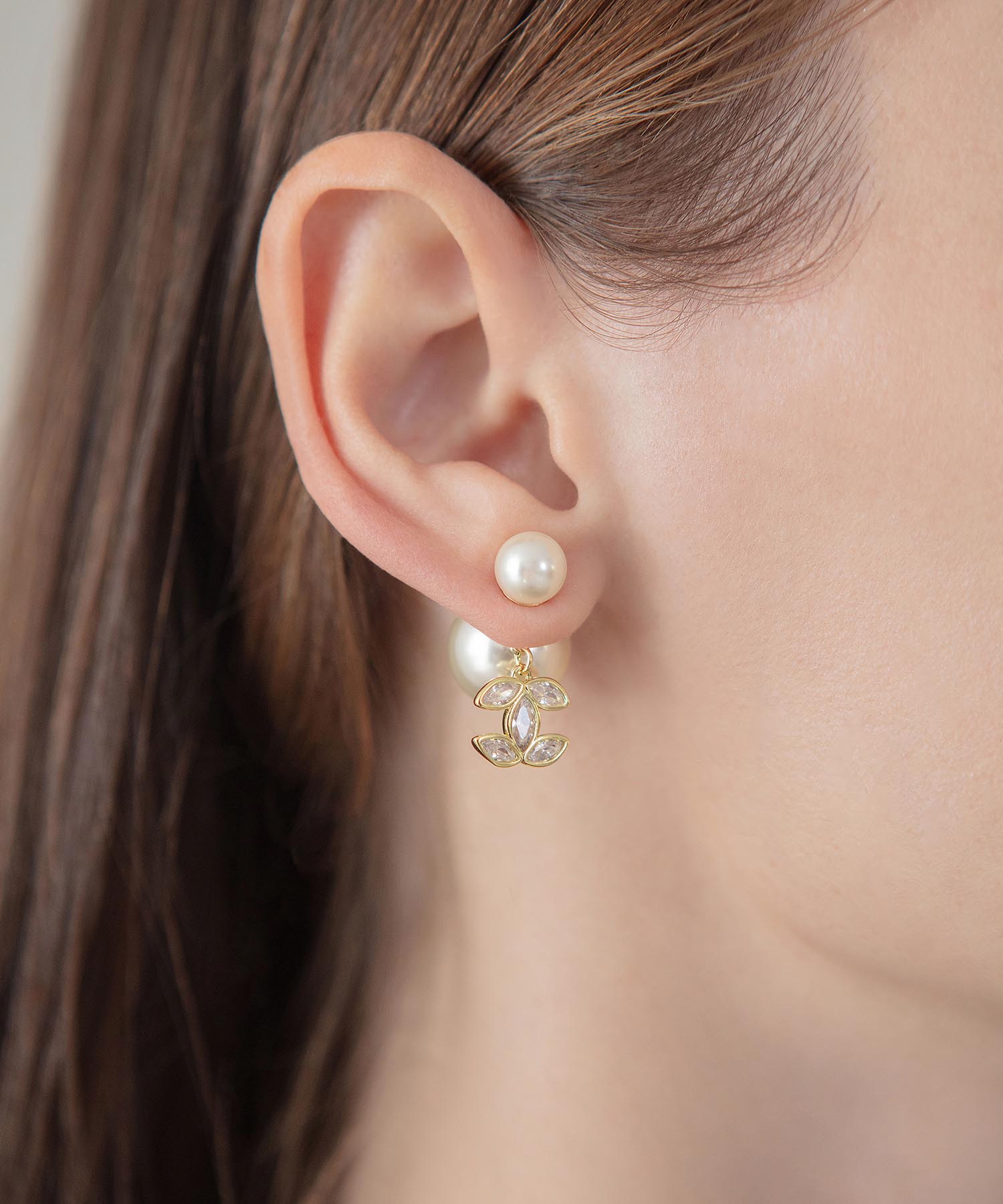 当日発送】ダブルパールリーフビジューバックキャッチピアス