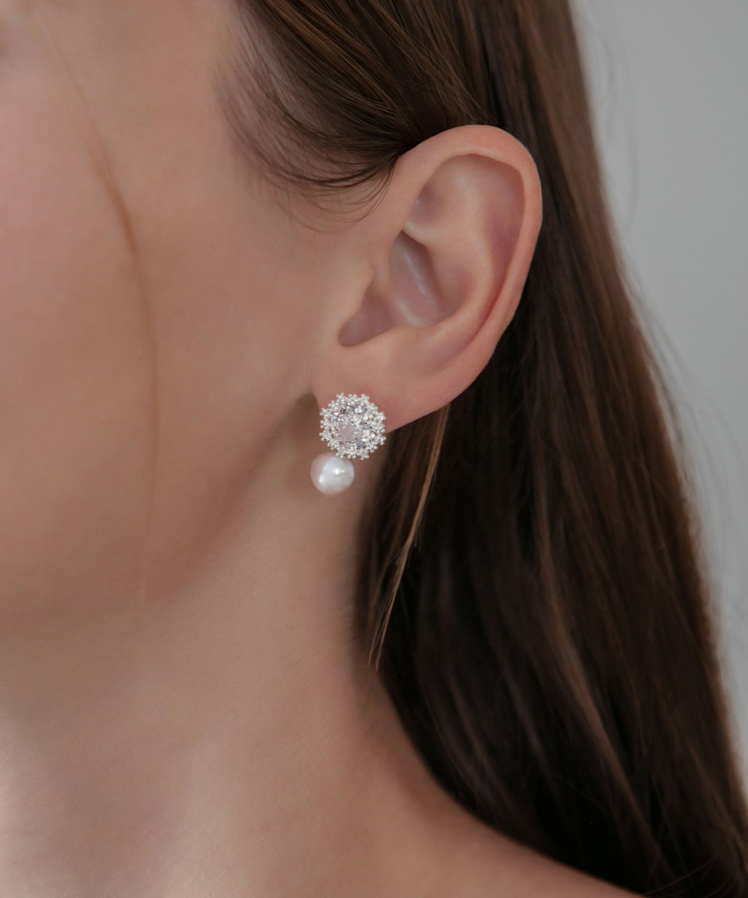 【当日発送】パールラウンドビジューピアス