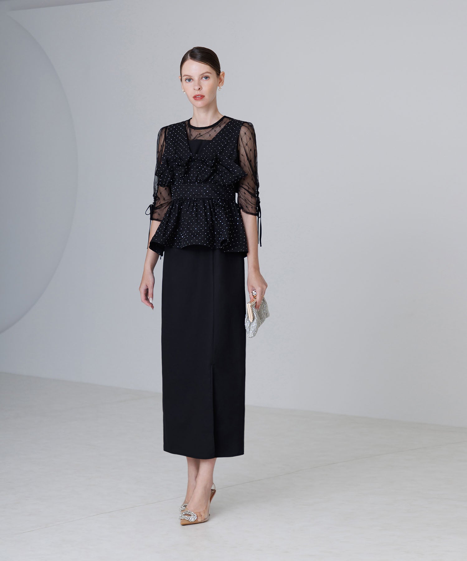 【新品タグ付】レジャ 黒　ドットペプラムチュールドレス　オケージョン　結婚式 当日発送】ドットストーンペプラムチュールワンピース結婚式ドレス