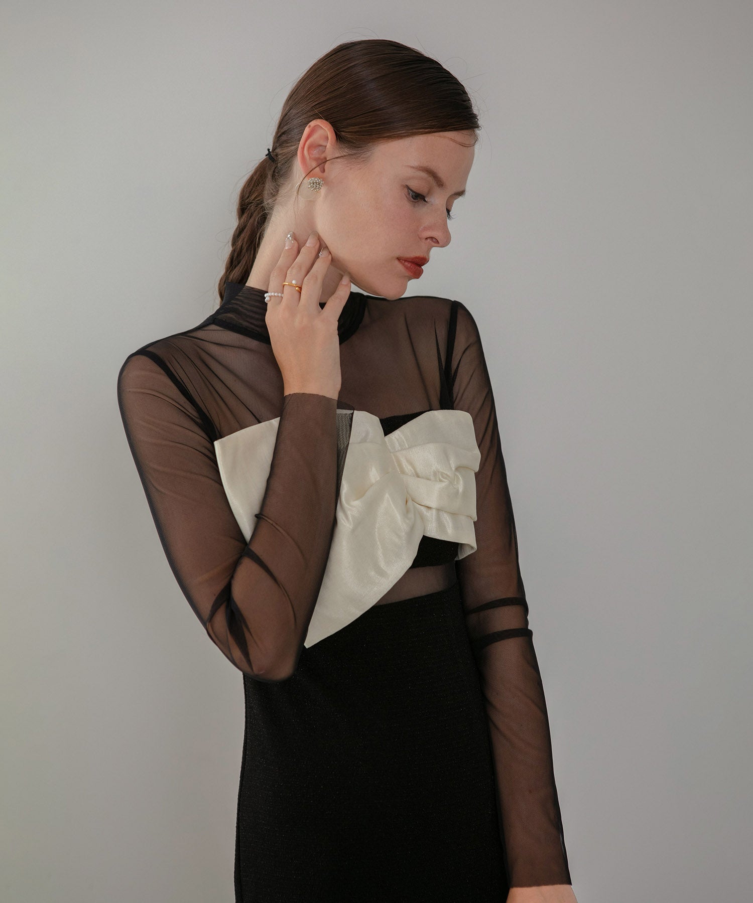 【LEJA LUXE】フロントツイストデザインシアースリットIラインドレス