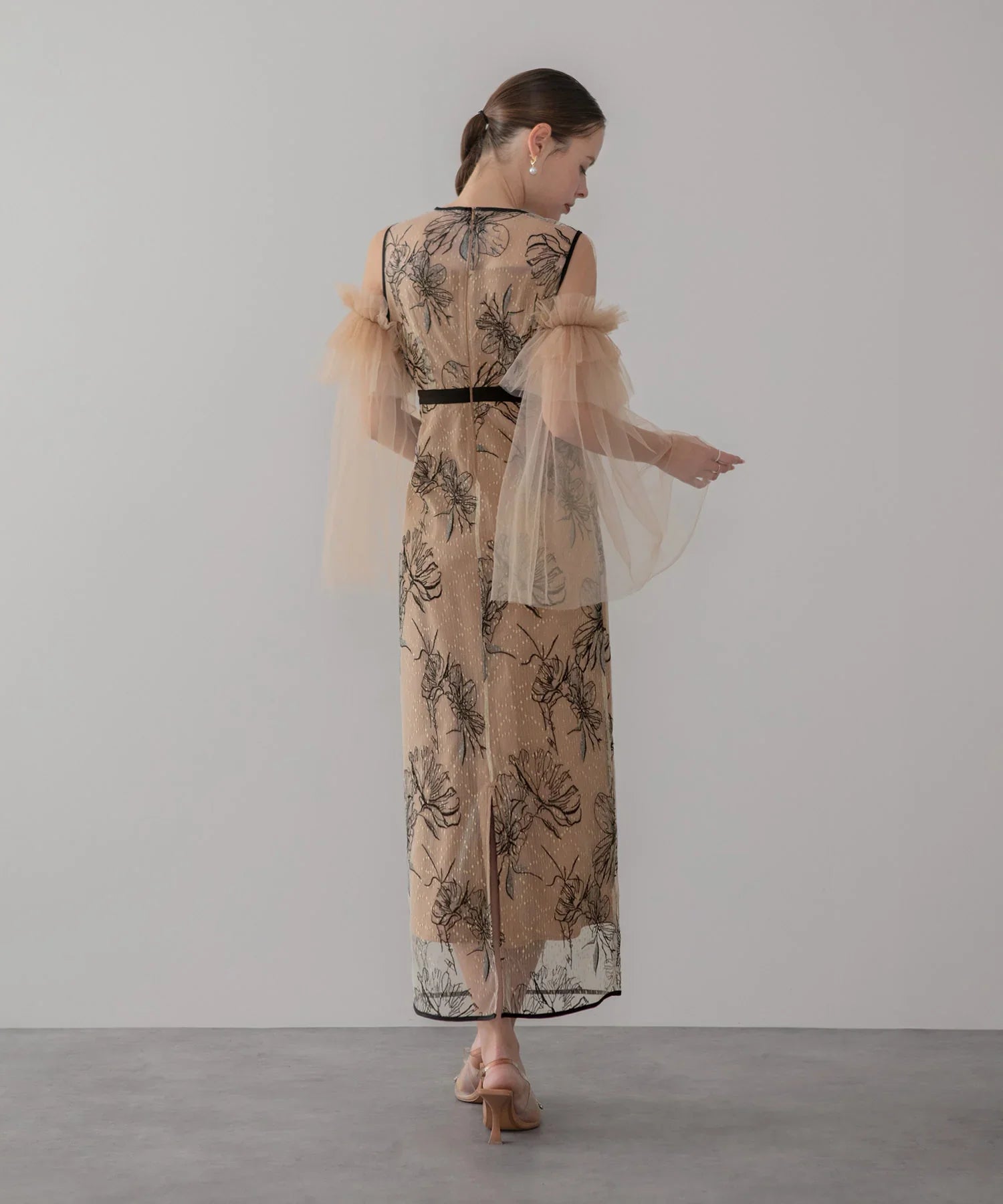 【当日発送】フラワーチュールフリルスリーブIラインワンピースドレス