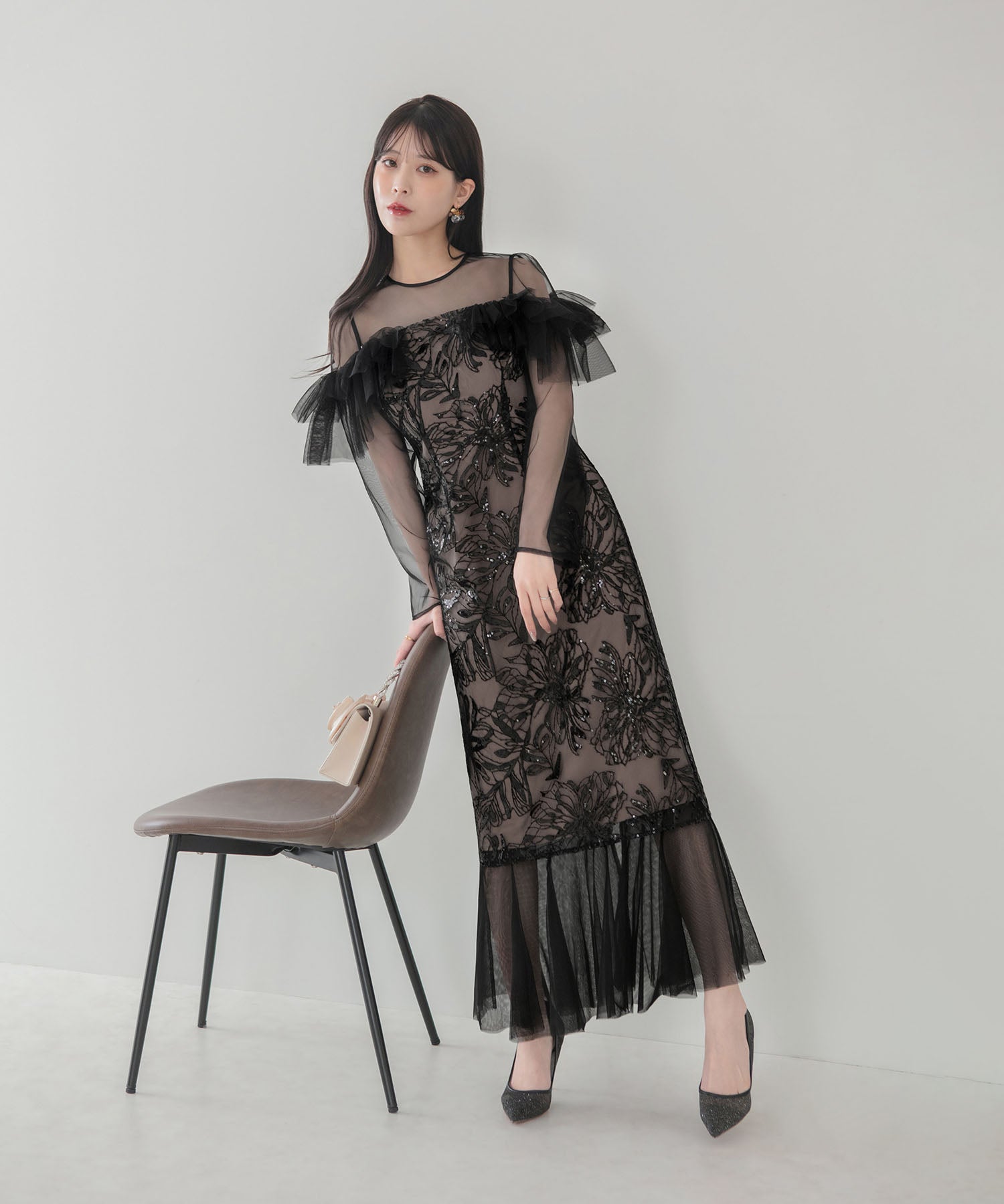 【COMING SOON】フラワースパンコールヘムチュールＩラインワンピースドレス